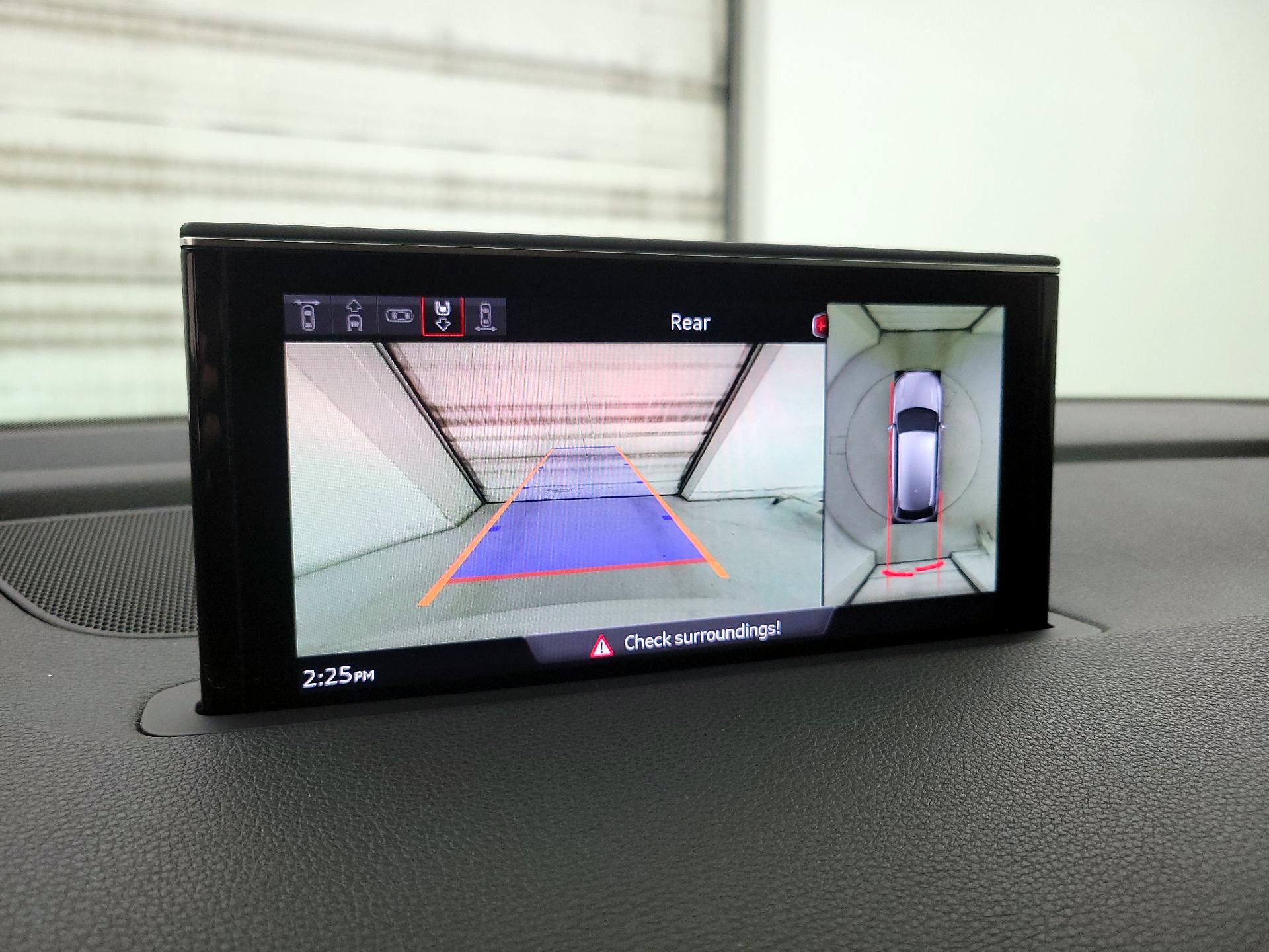 Thumbnail: 2019 Audi Q7 - 15