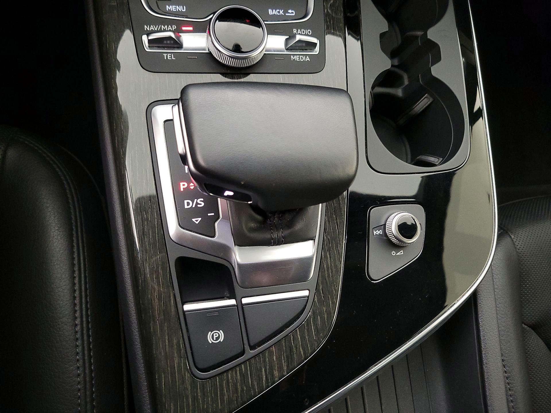 Thumbnail: 2019 Audi Q7 - 18