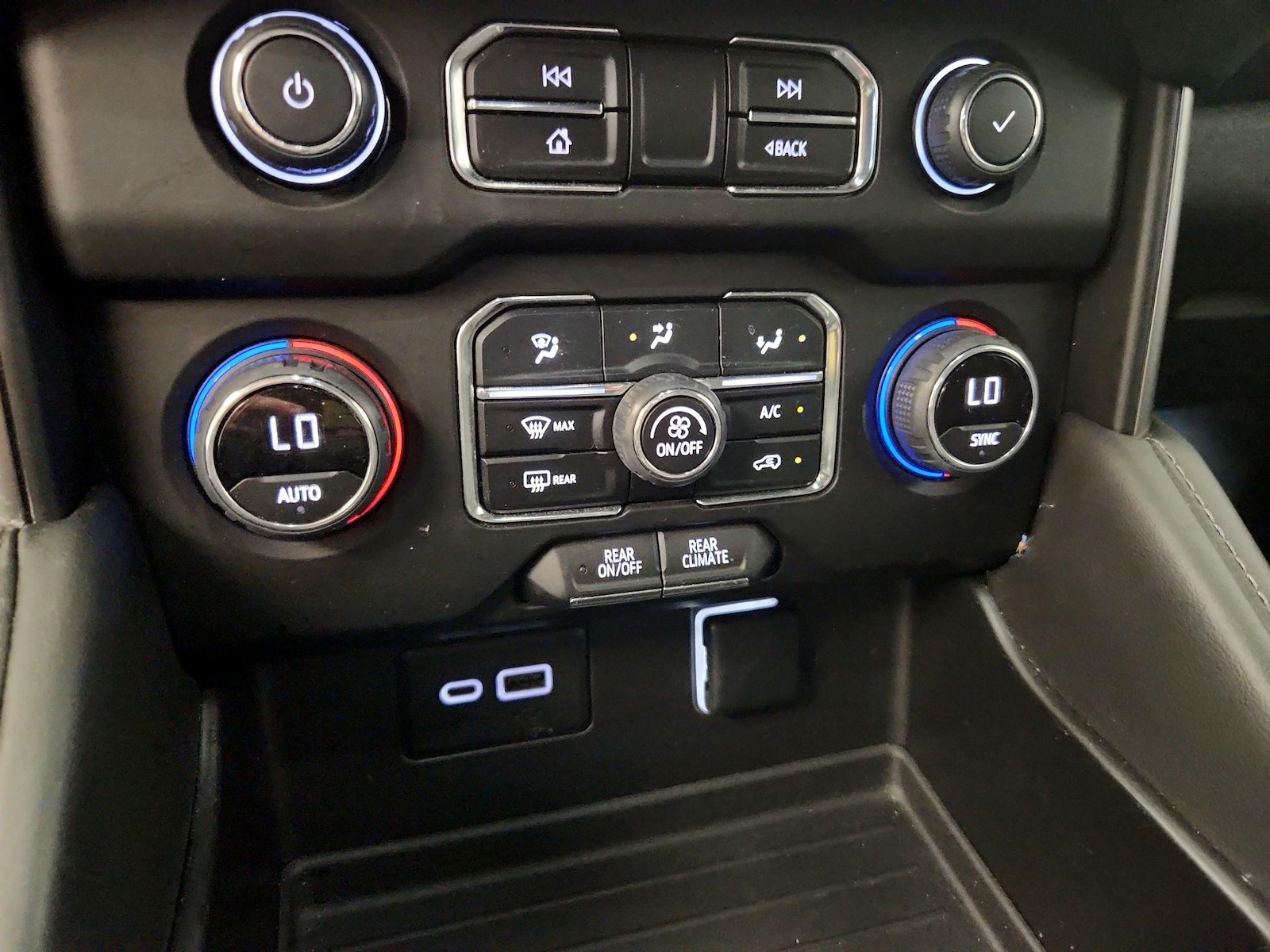 2023 Chevrolet Tahoe LS - Photo 17