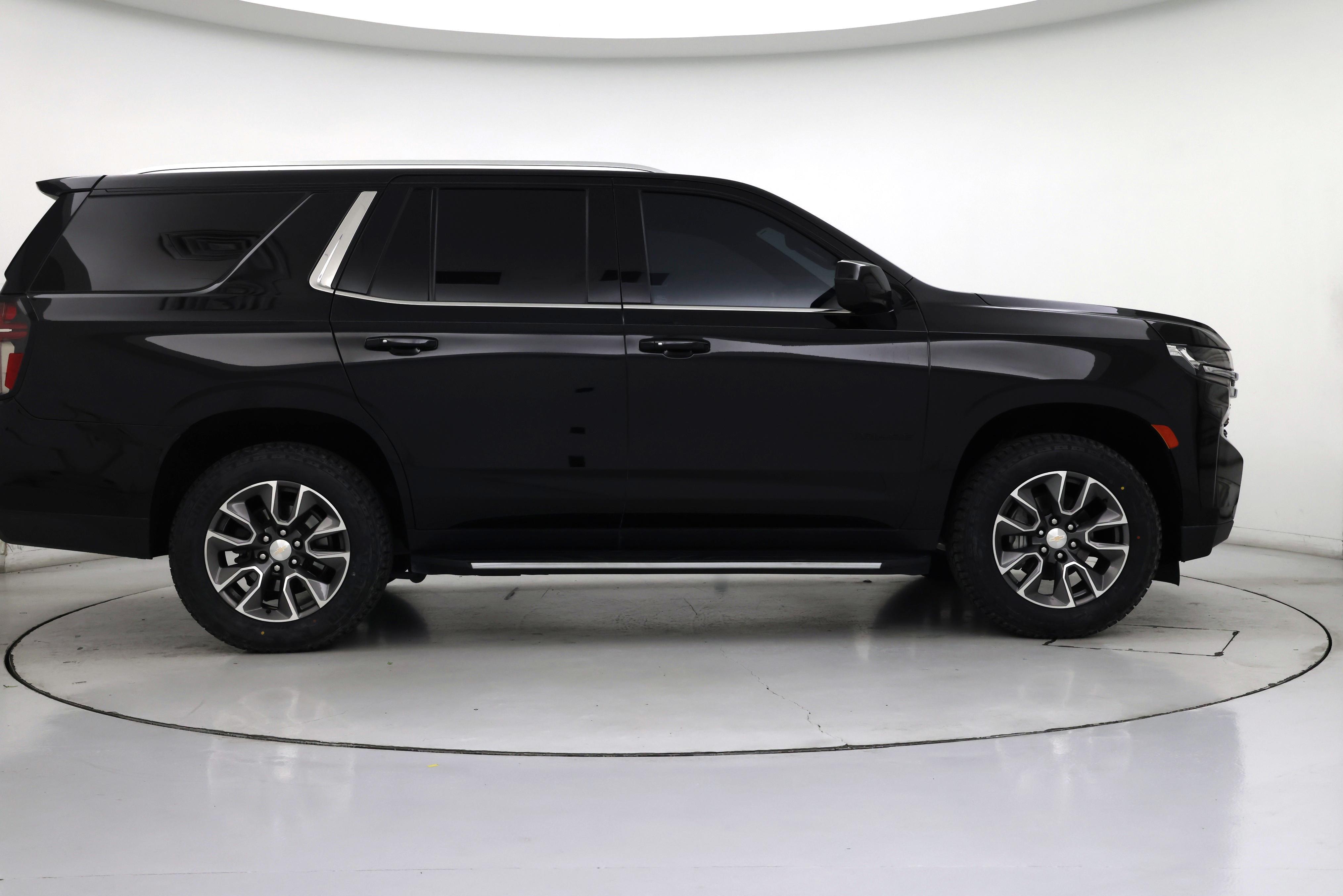 Thumbnail: 2023 Chevrolet Tahoe - 7
