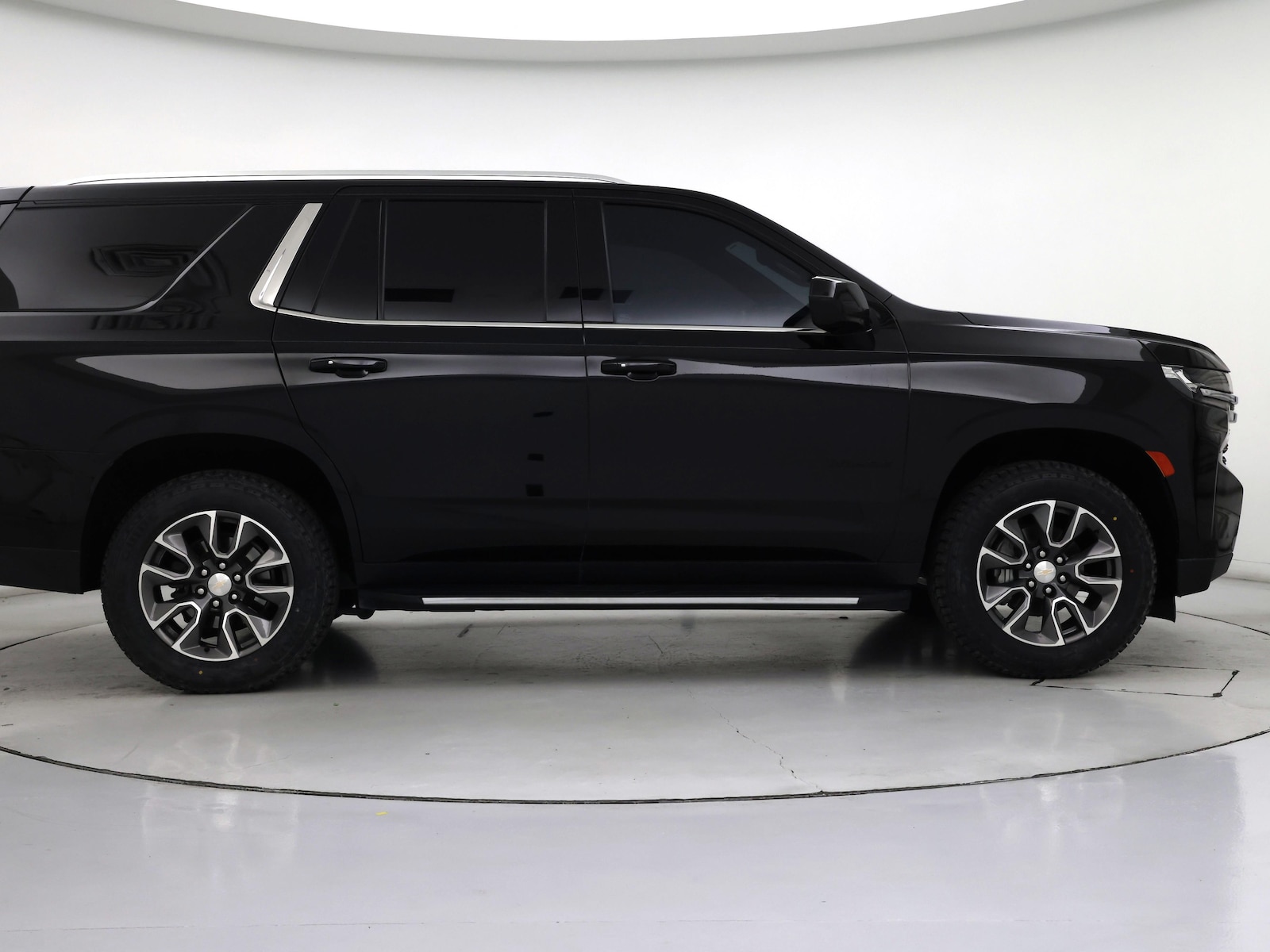 2023 Chevrolet Tahoe LS - Photo 8