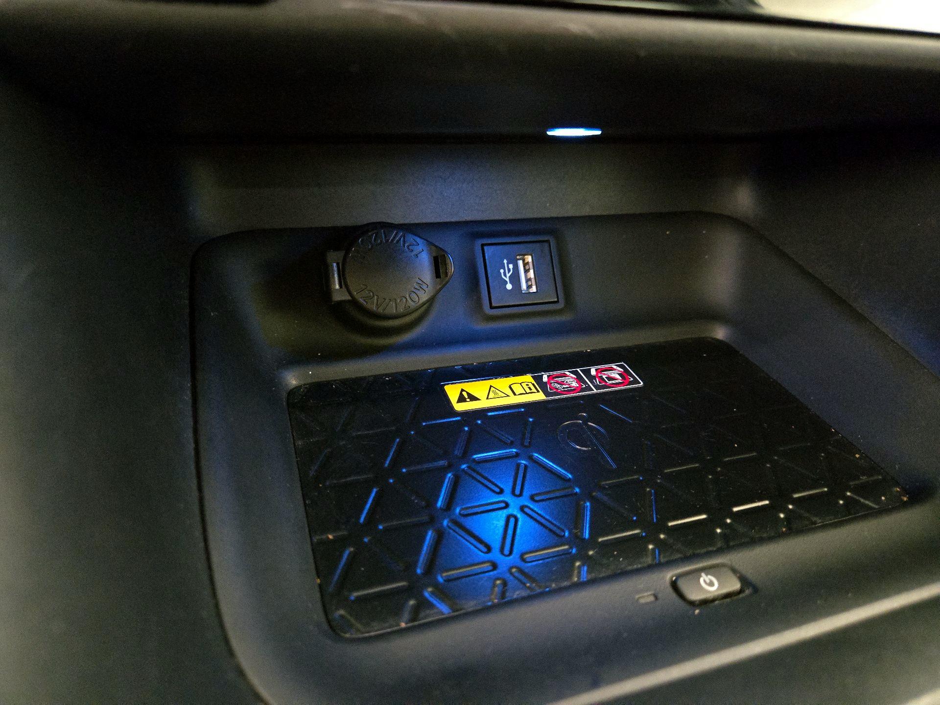 Thumbnail: 2023 Toyota RAV4 - 18