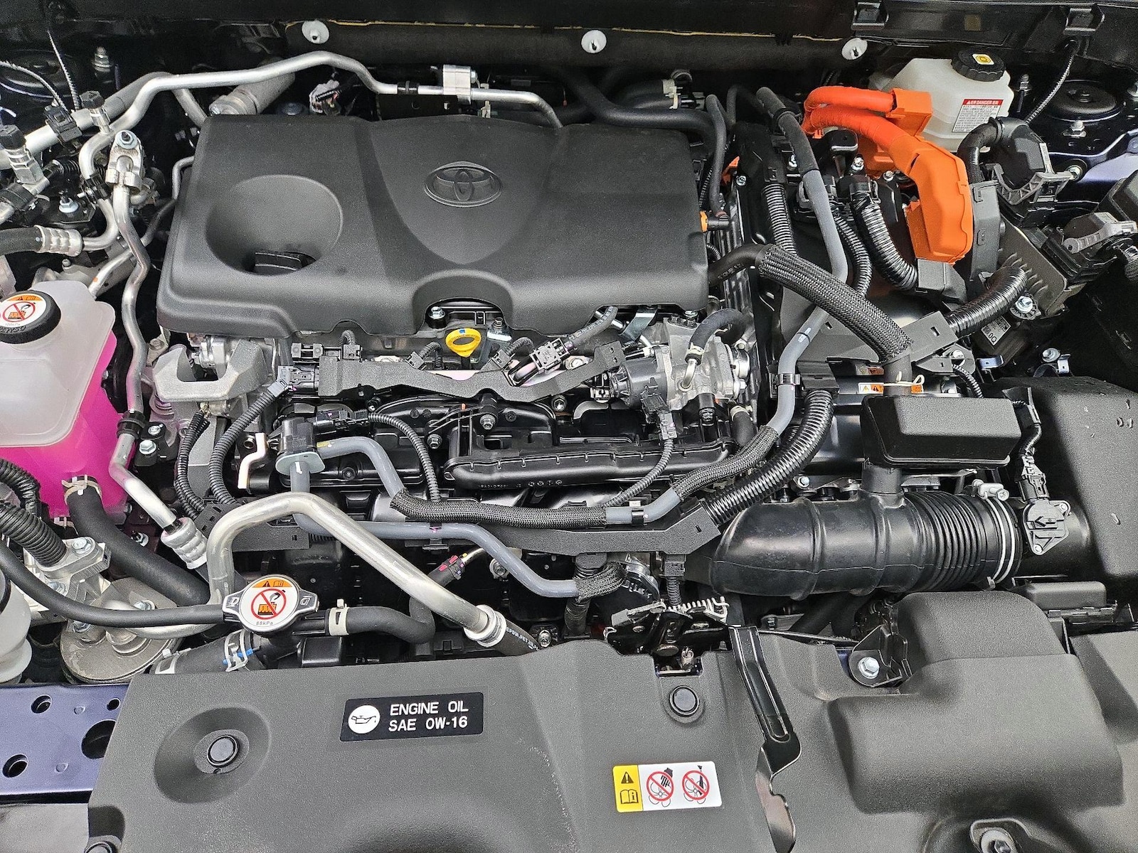 2023 Toyota RAV4 XSE - Photo 23