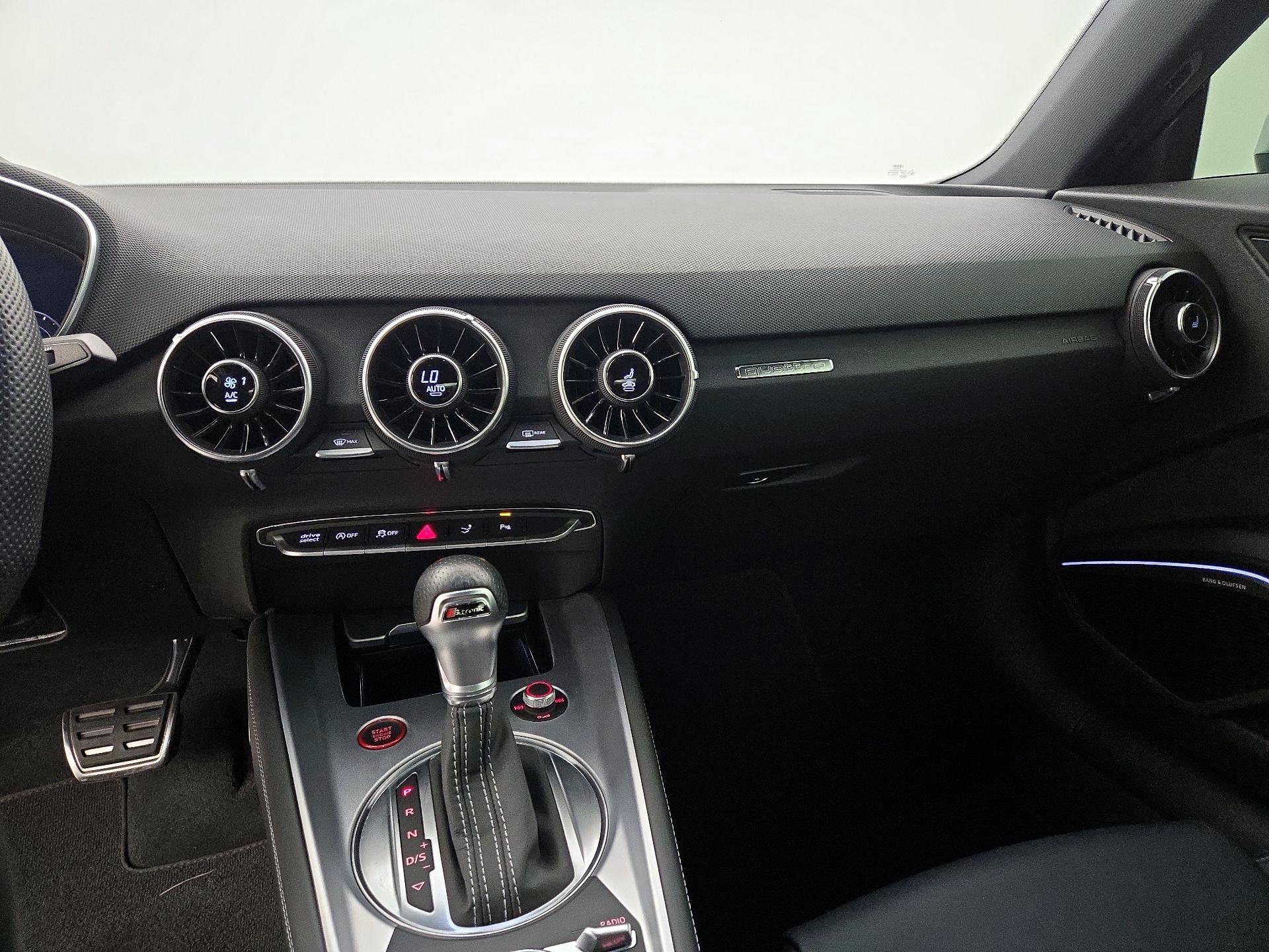 Thumbnail: 2022 Audi TTS - 9