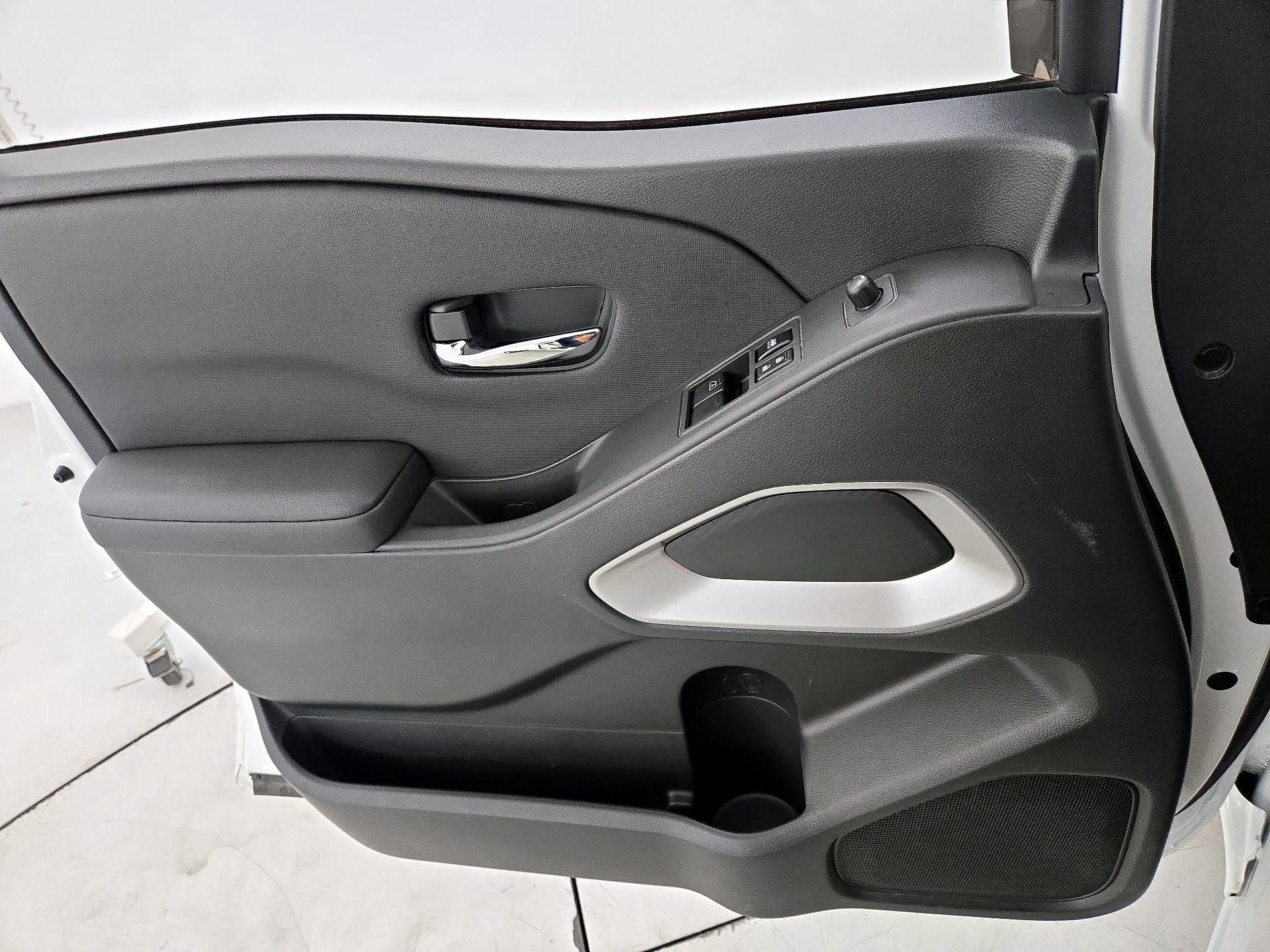 Thumbnail: 2024 Nissan Frontier - 12