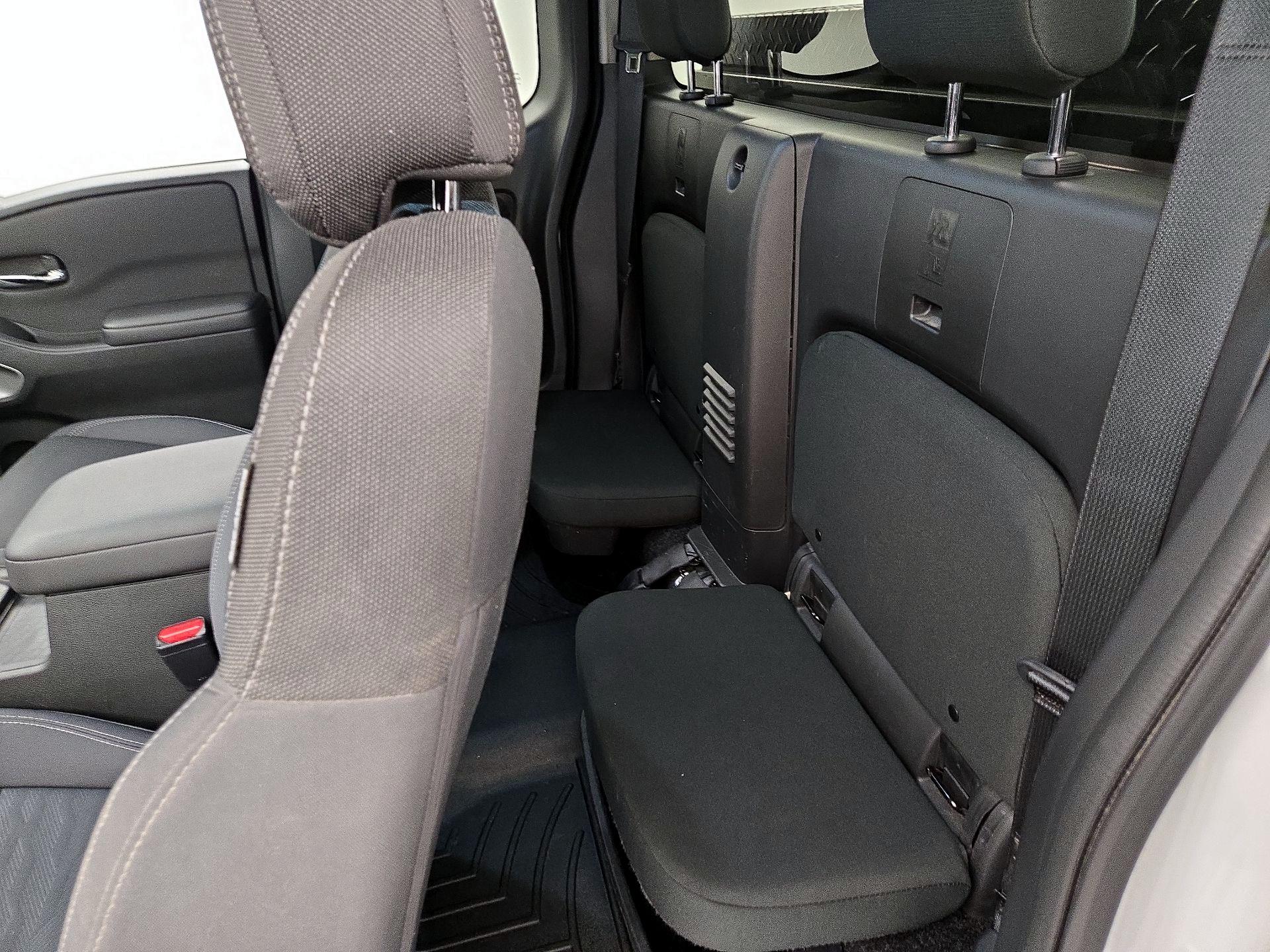 Thumbnail: 2024 Nissan Frontier - 19