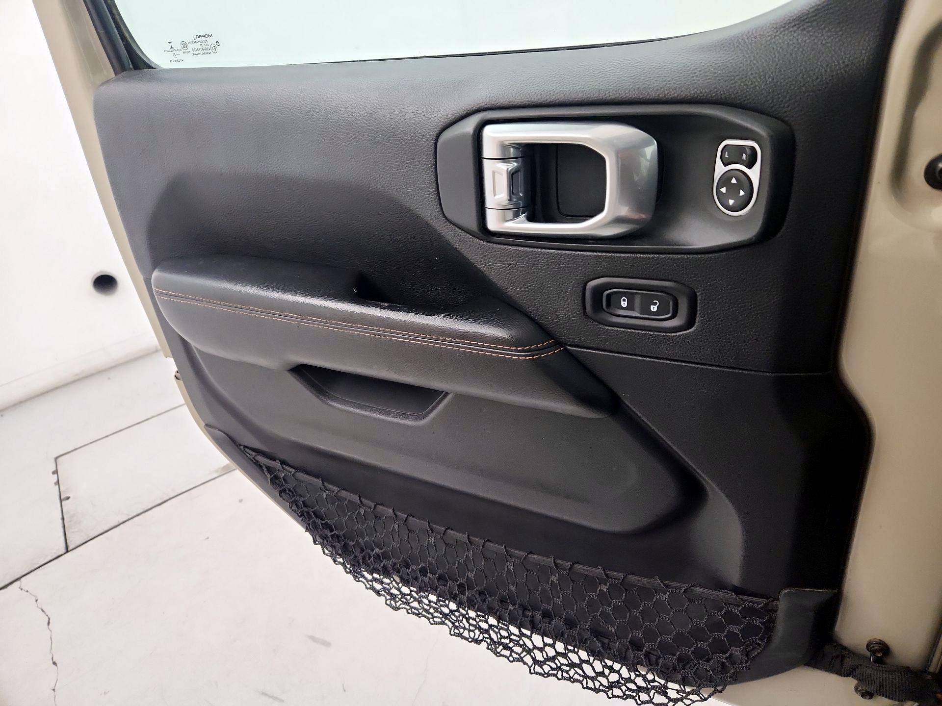 Thumbnail: 2020 Jeep Gladiator - 12