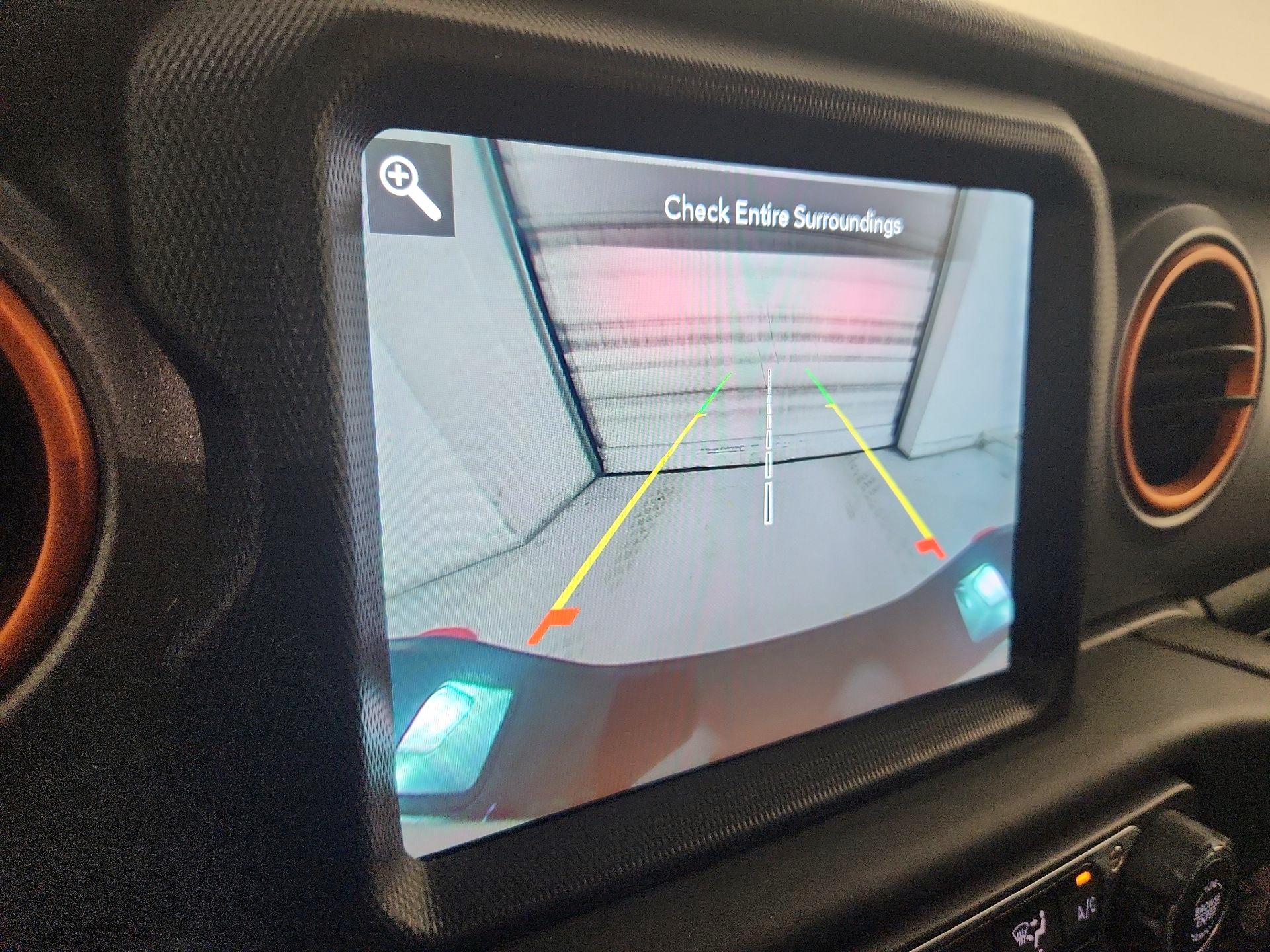 Thumbnail: 2020 Jeep Gladiator - 14