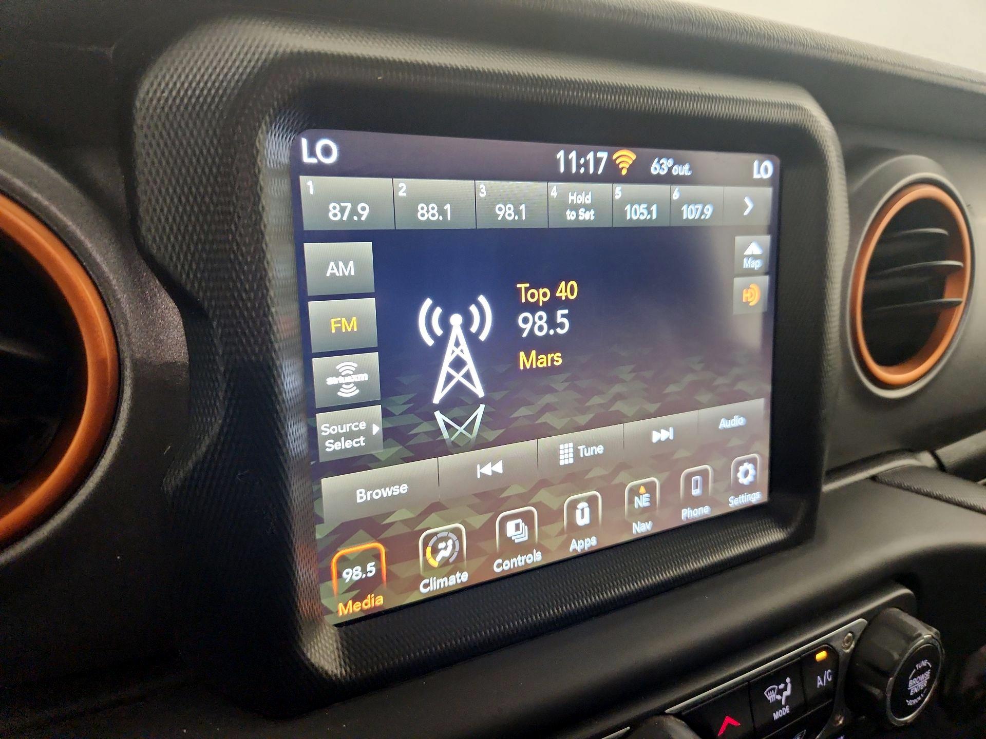 Thumbnail: 2020 Jeep Gladiator - 15