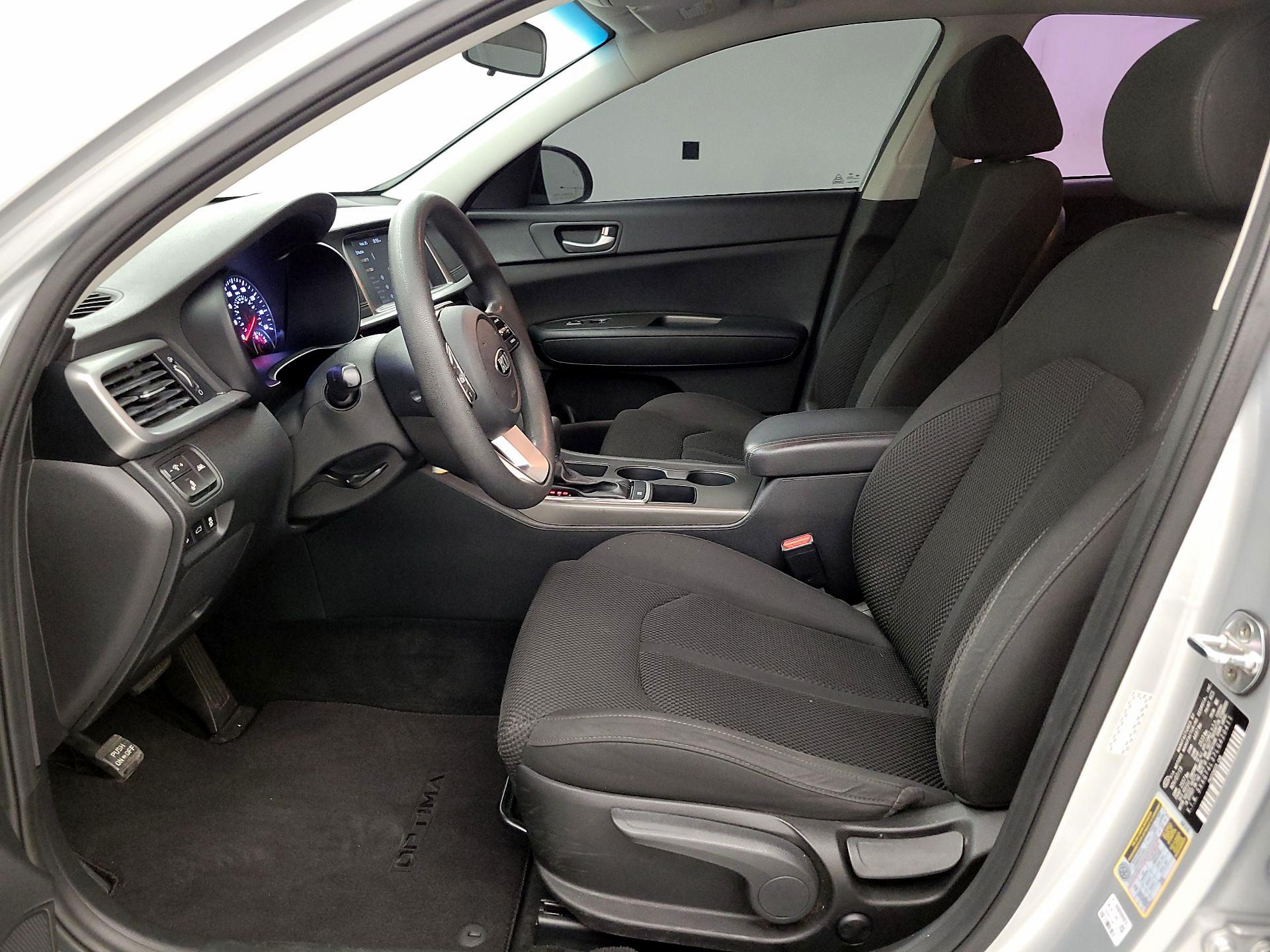 Thumbnail: 2020 Kia Optima - 11