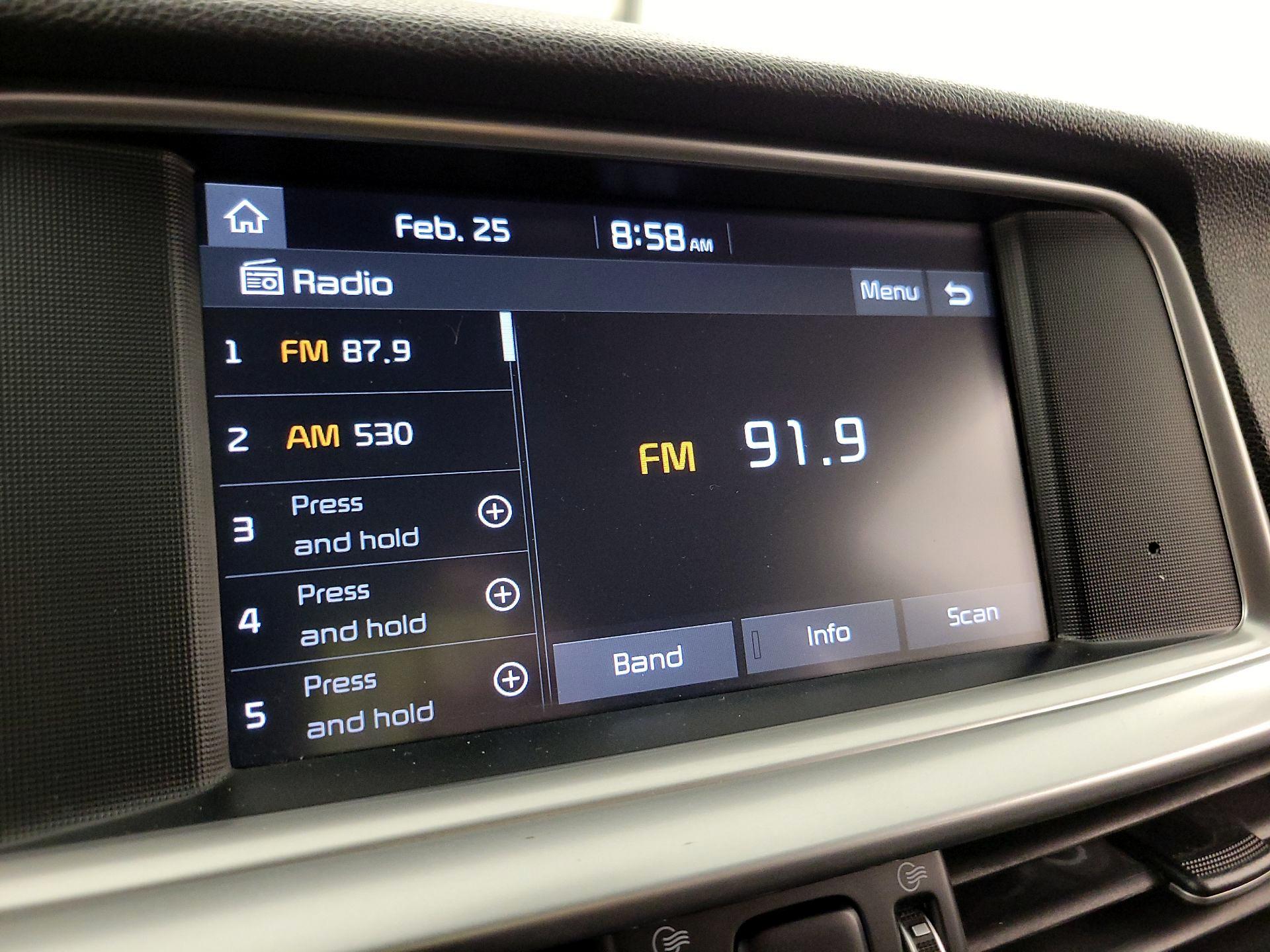 Thumbnail: 2020 Kia Optima - 15