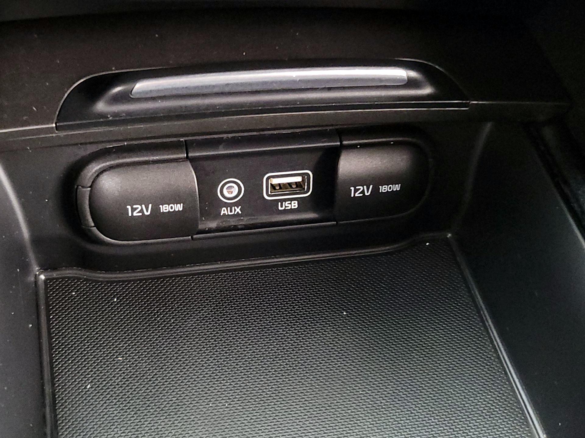 Thumbnail: 2020 Kia Optima - 18