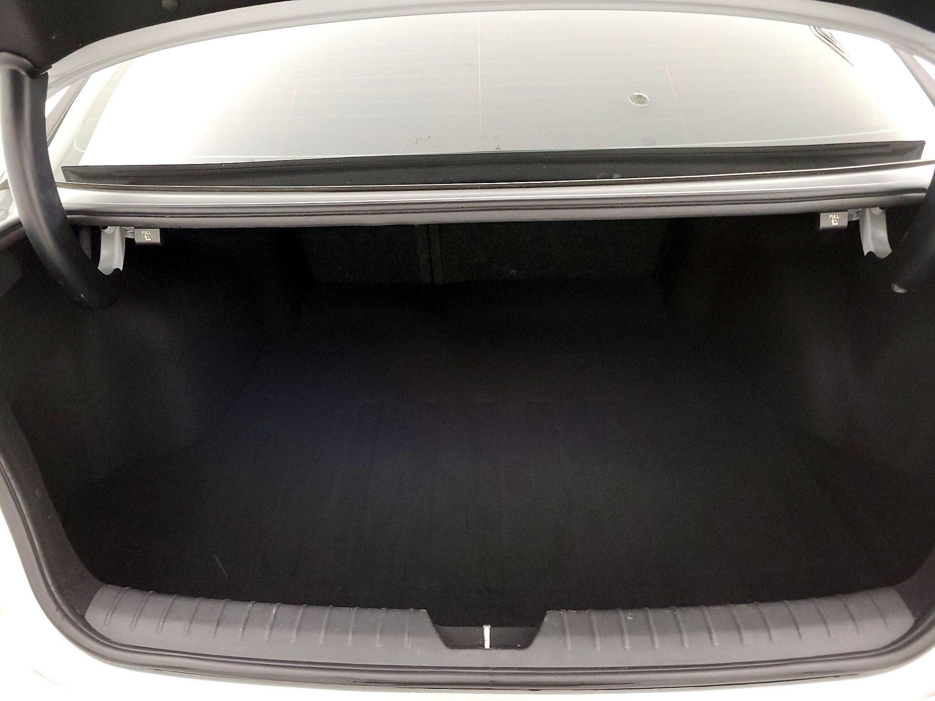 Thumbnail: 2020 Kia Optima - 20