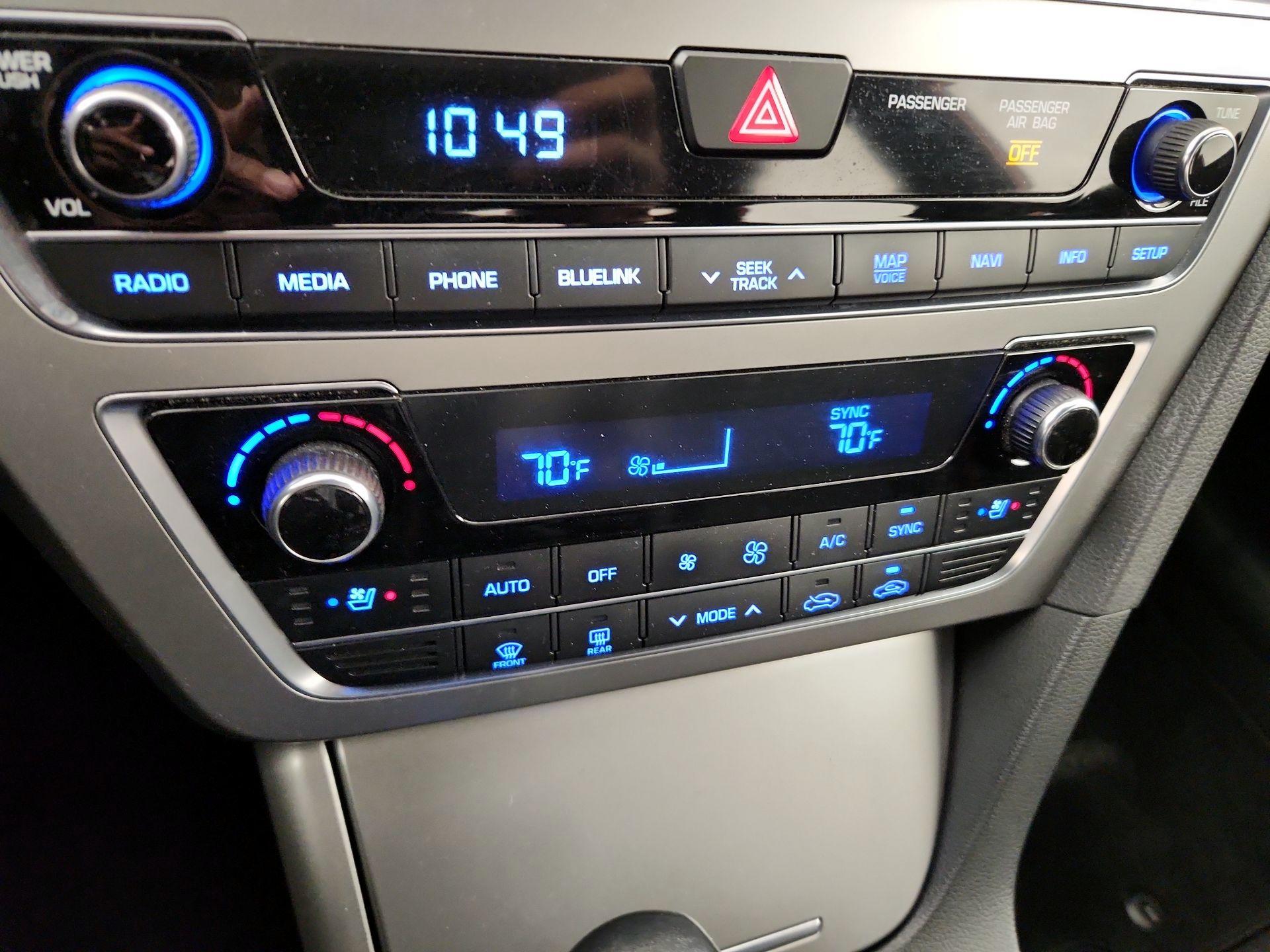 Thumbnail: 2015 Hyundai Sonata - 16