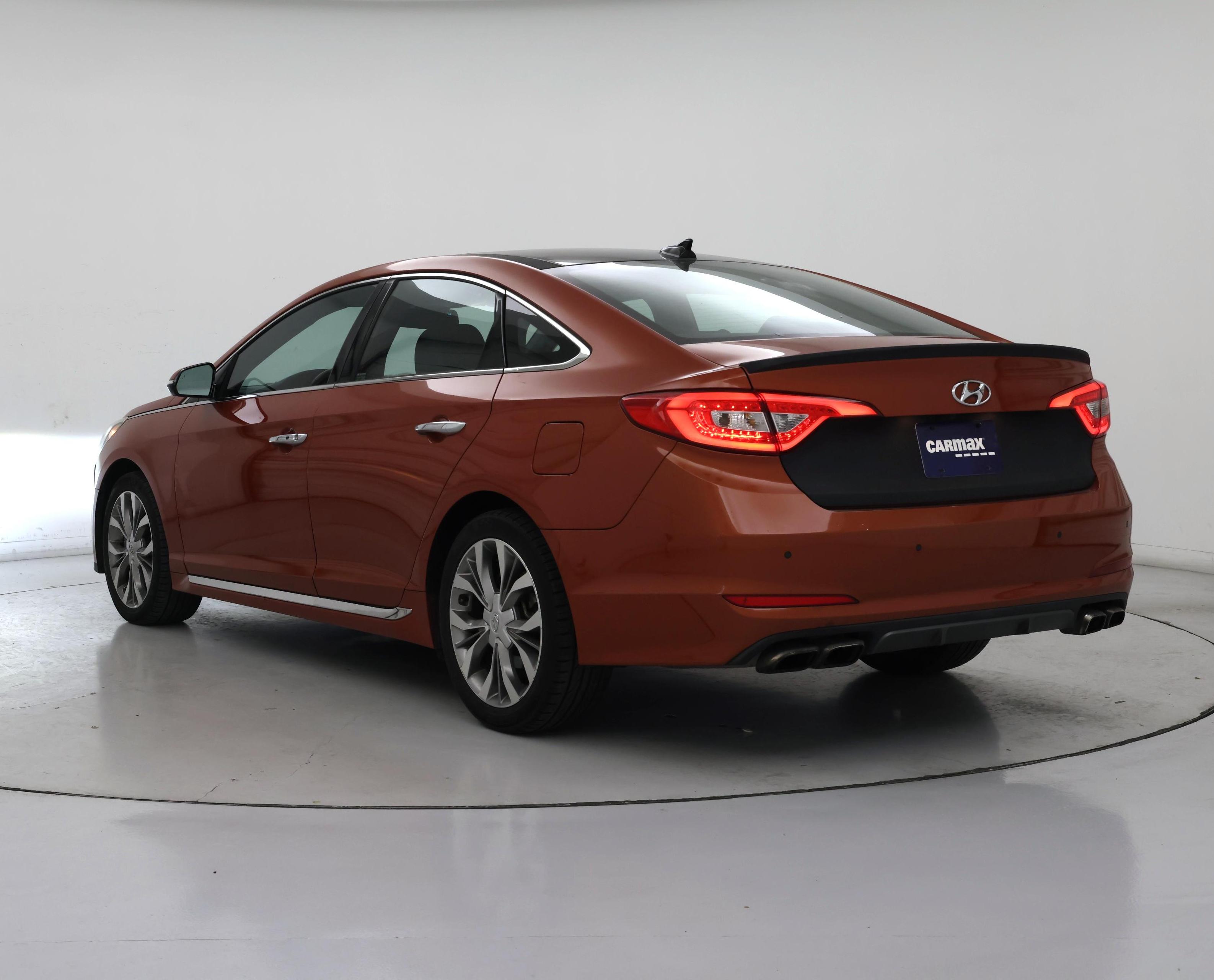 Thumbnail: 2015 Hyundai Sonata - 2