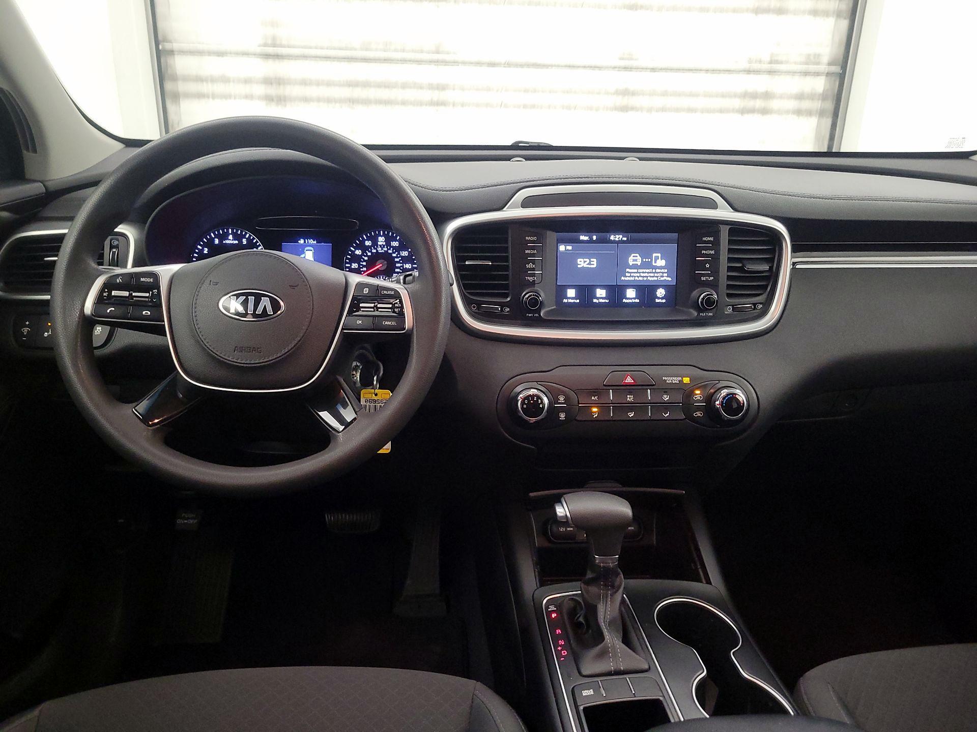 Thumbnail: 2019 Kia Sorento - 9