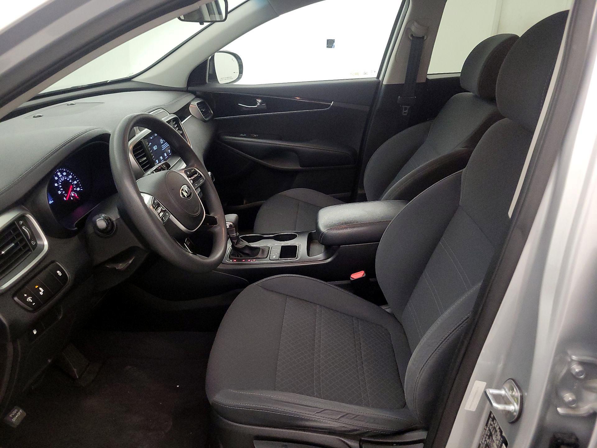 Thumbnail: 2019 Kia Sorento - 11