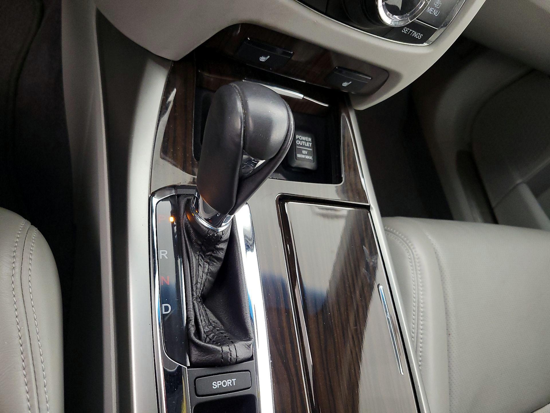 Thumbnail: 2014 Acura RLX - 18