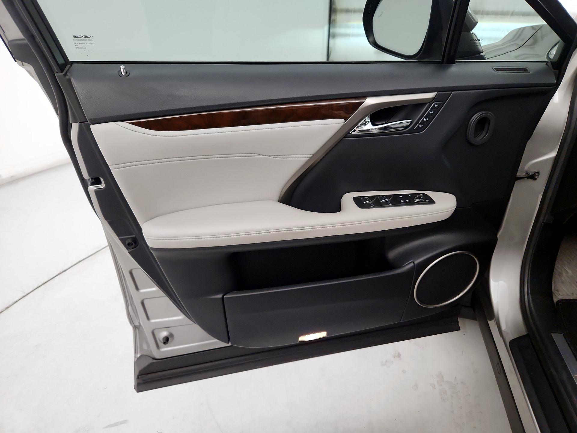 Thumbnail: 2017 Lexus RX - 12