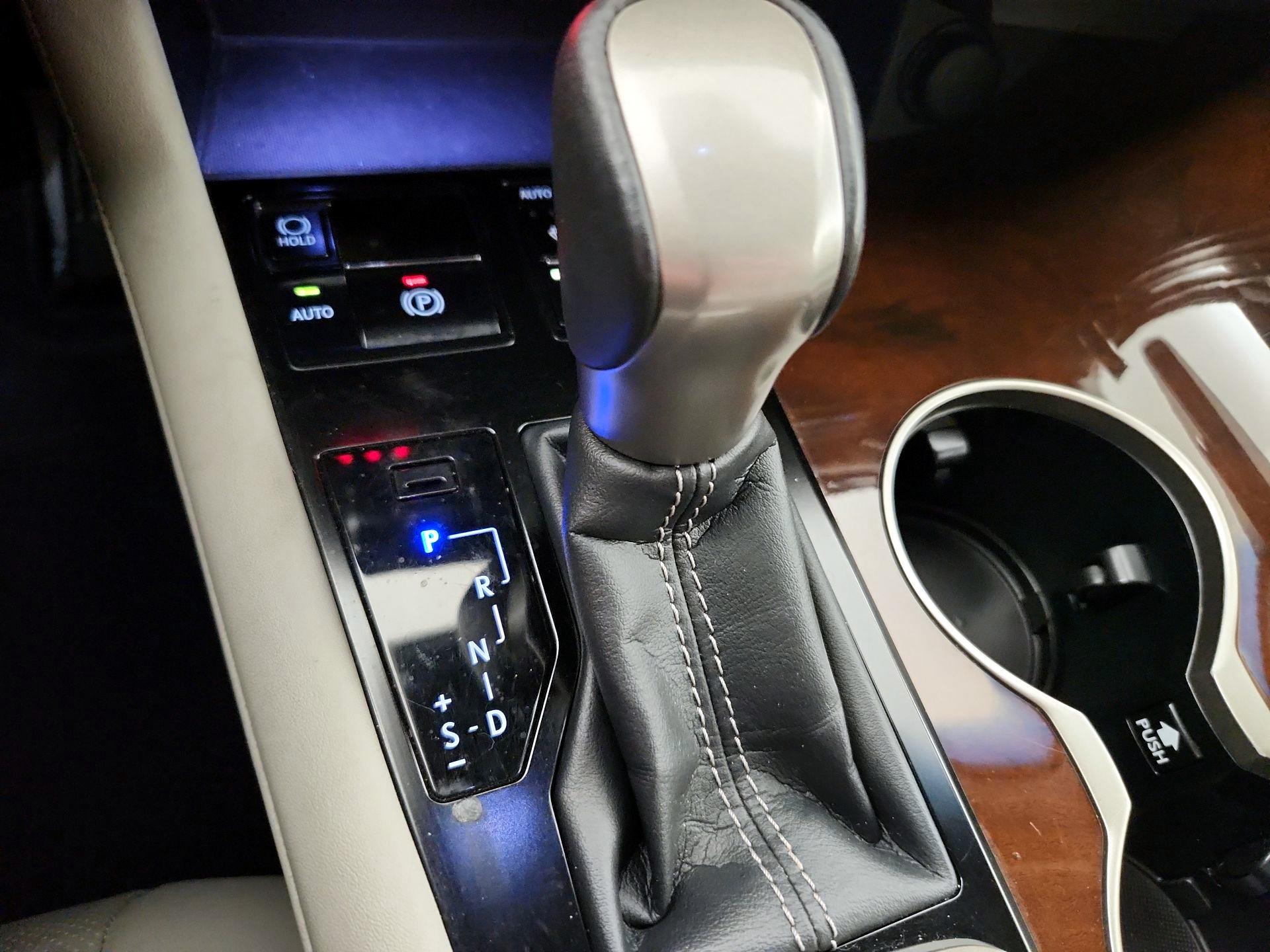 Thumbnail: 2017 Lexus RX - 18