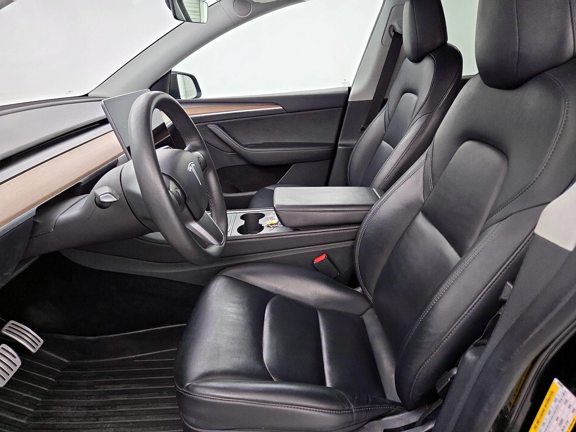 Thumbnail: 2023 Tesla Model Y - 11