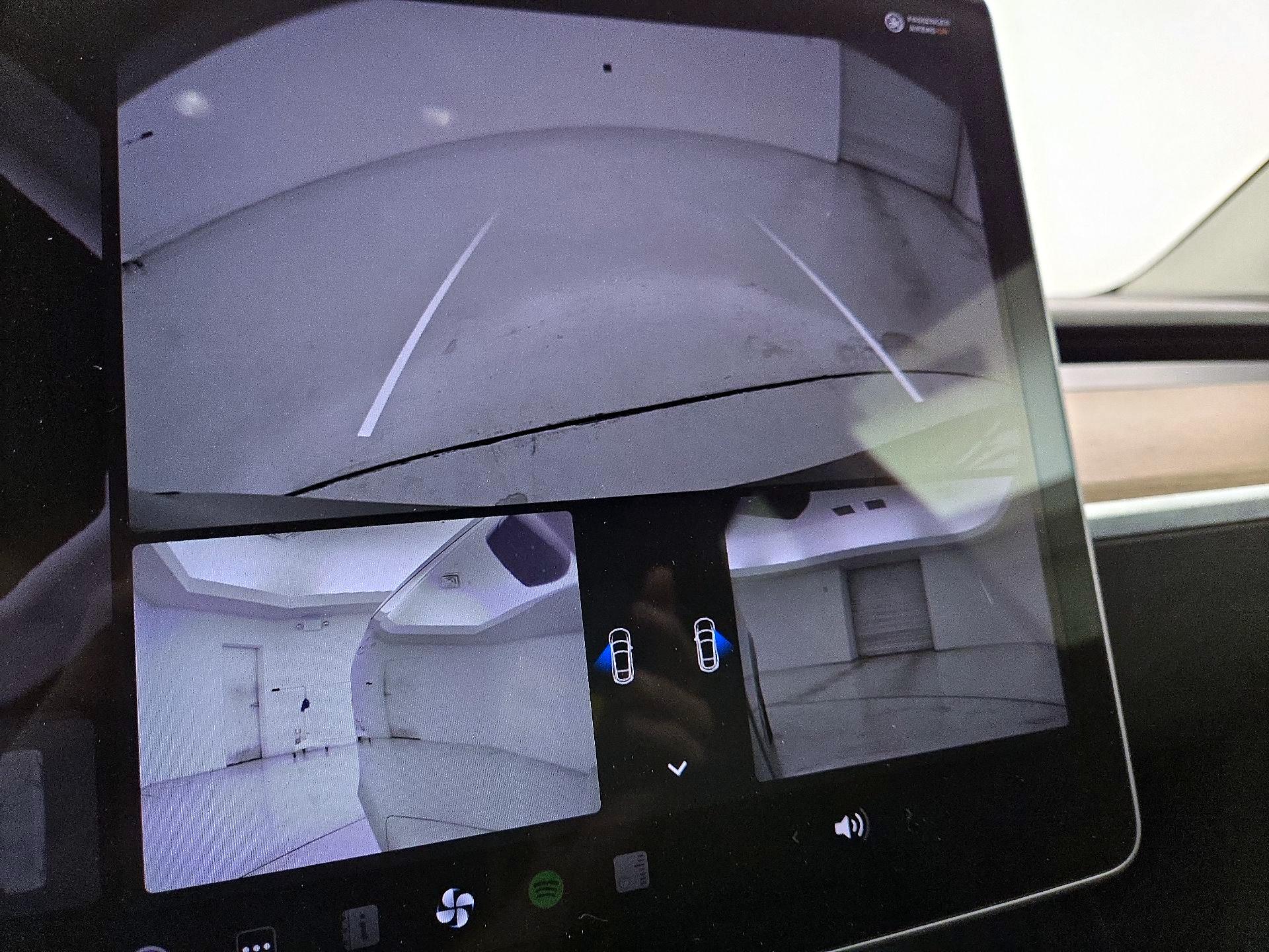 Thumbnail: 2023 Tesla Model Y - 14