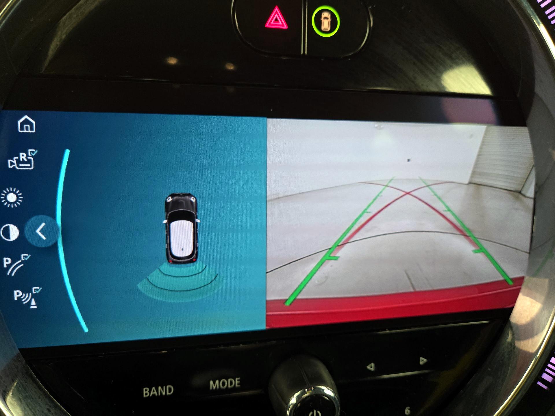 Thumbnail: 2022 MINI Cooper Hardtop - 15