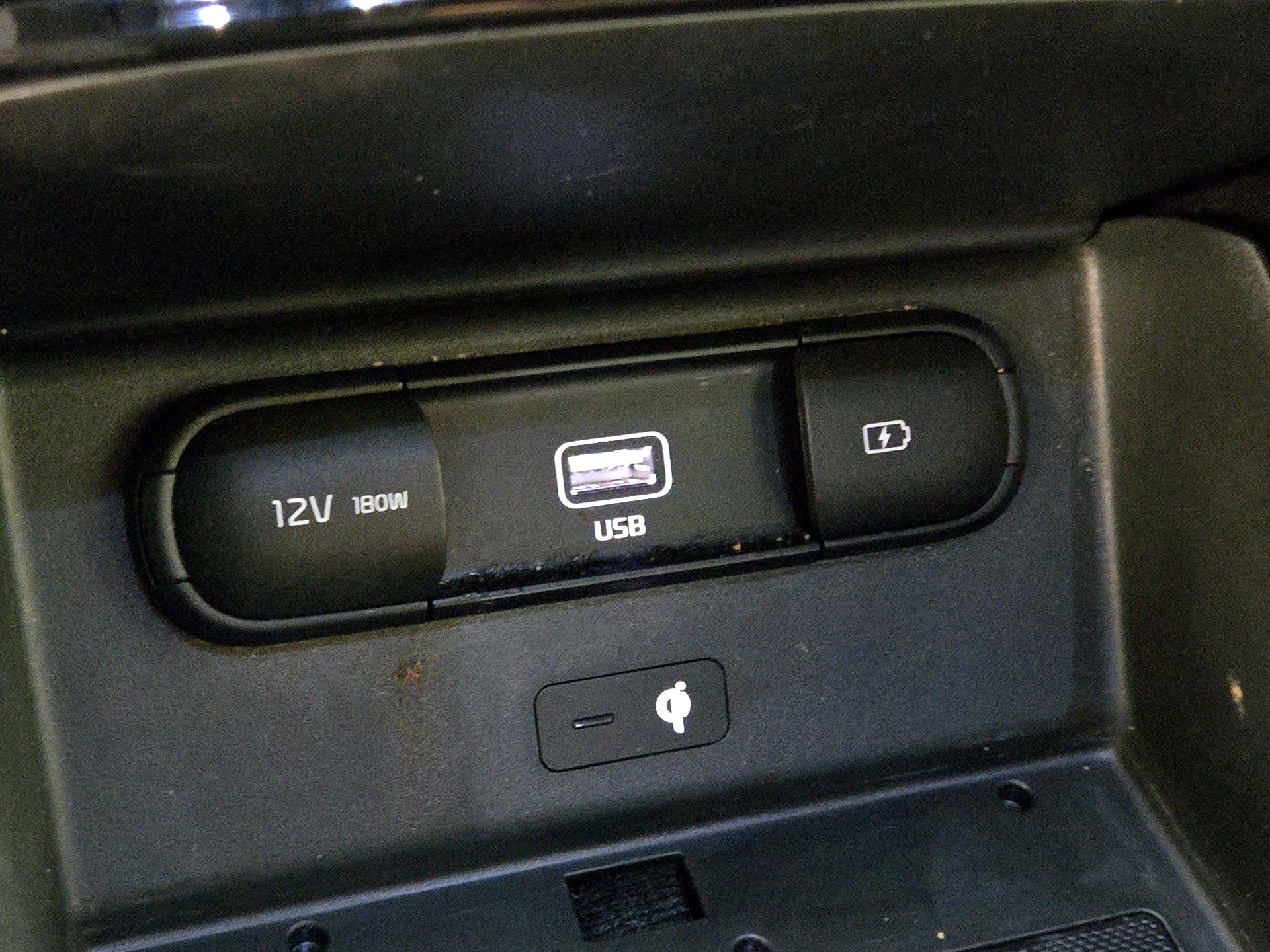 Thumbnail: 2022 Kia Telluride - 19