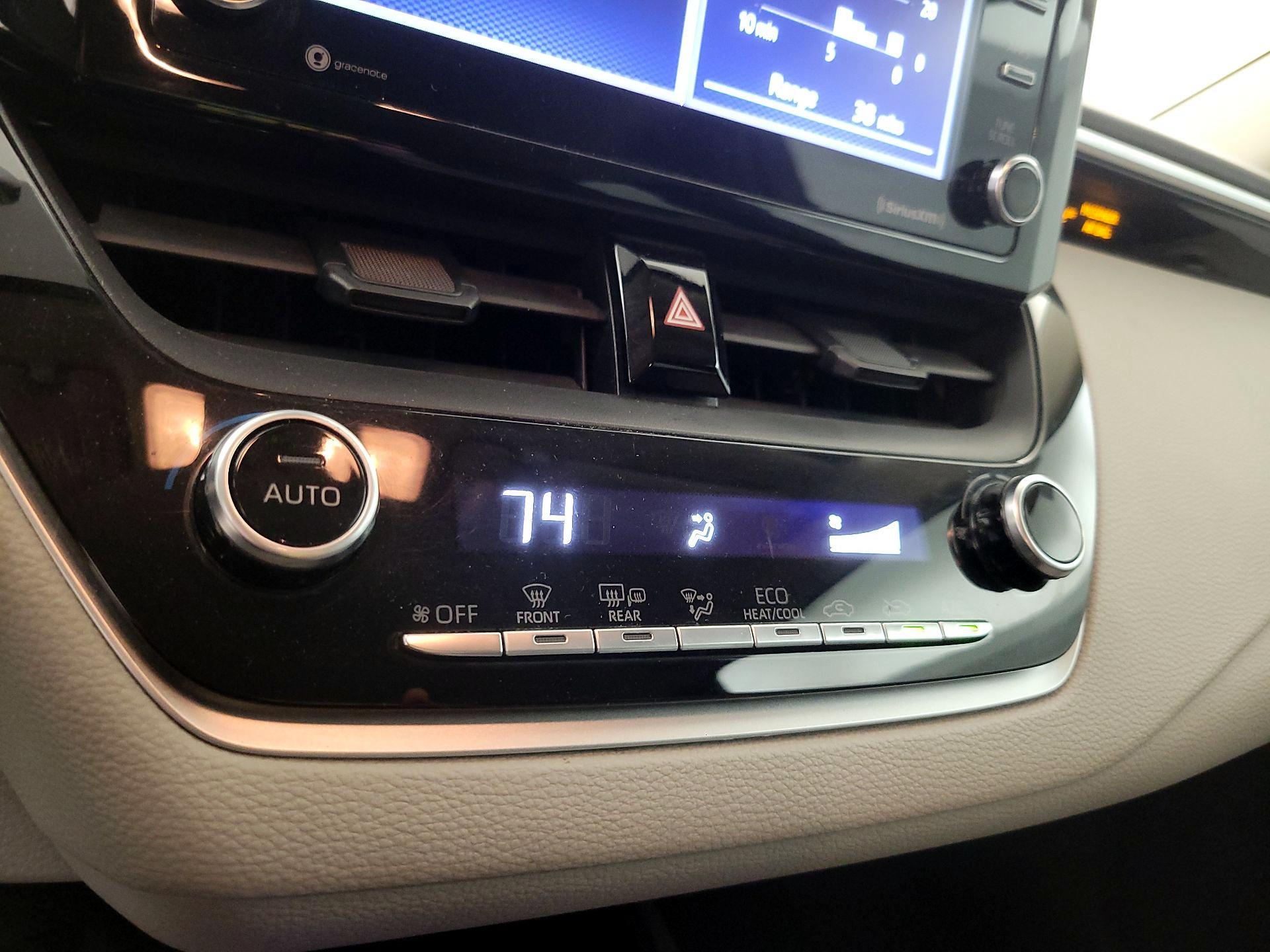 Thumbnail: 2021 Toyota Corolla - 16