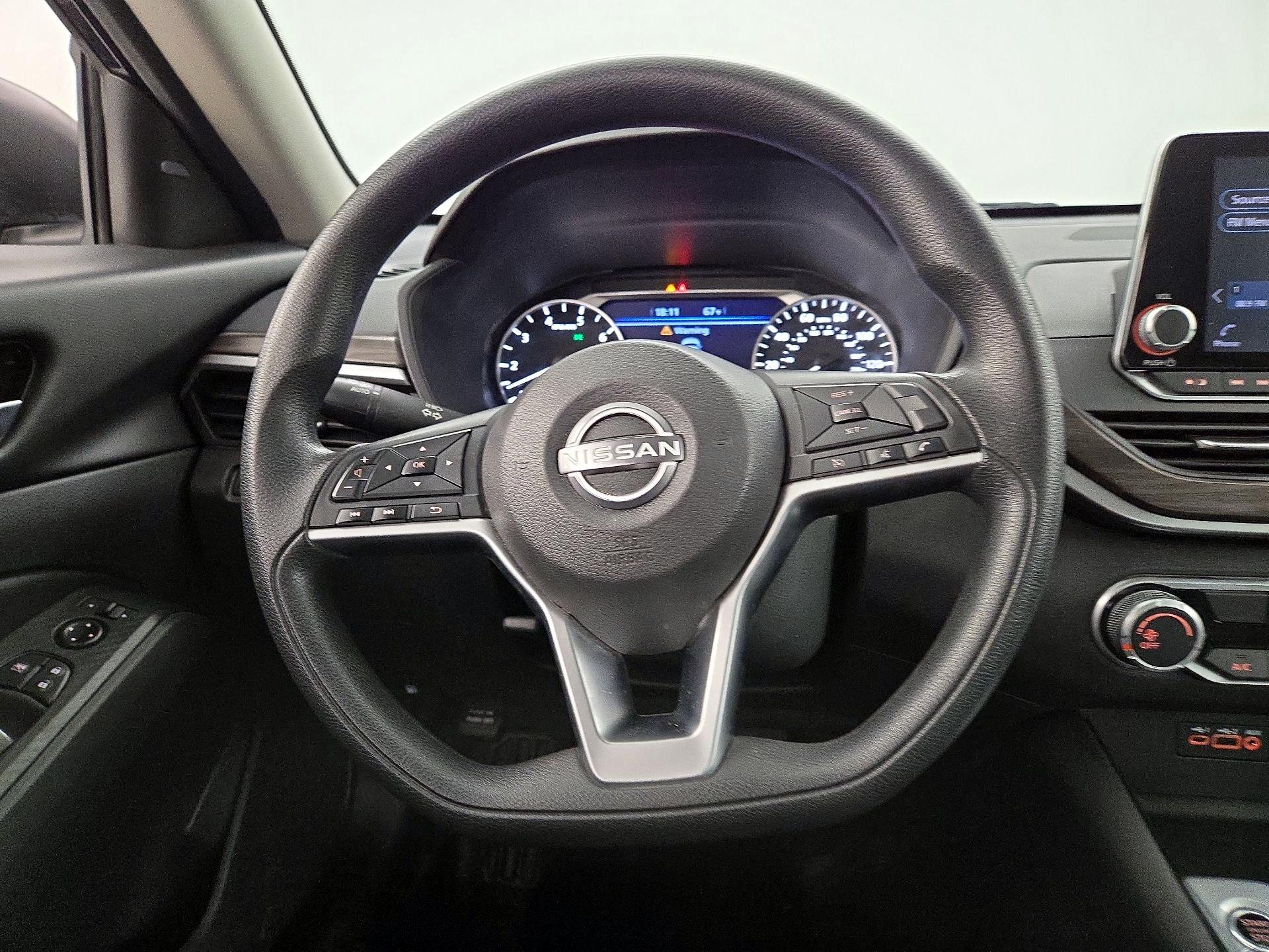 Thumbnail: 2024 Nissan Altima - 10