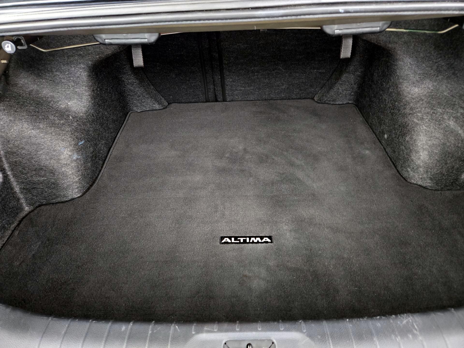 Thumbnail: 2024 Nissan Altima - 20