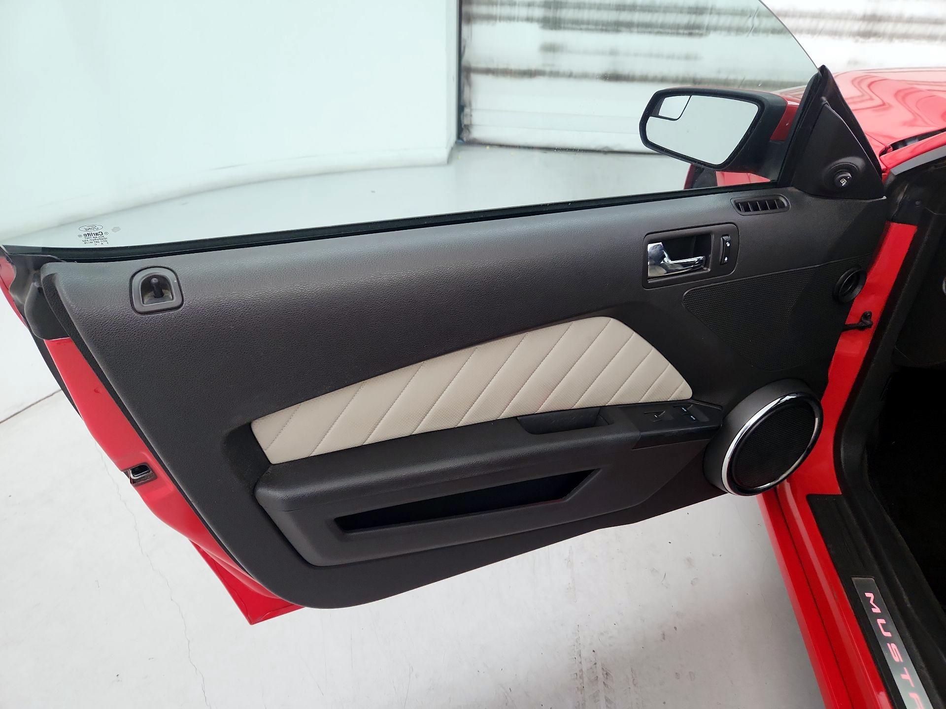 Thumbnail: 2014 Ford Mustang - 12