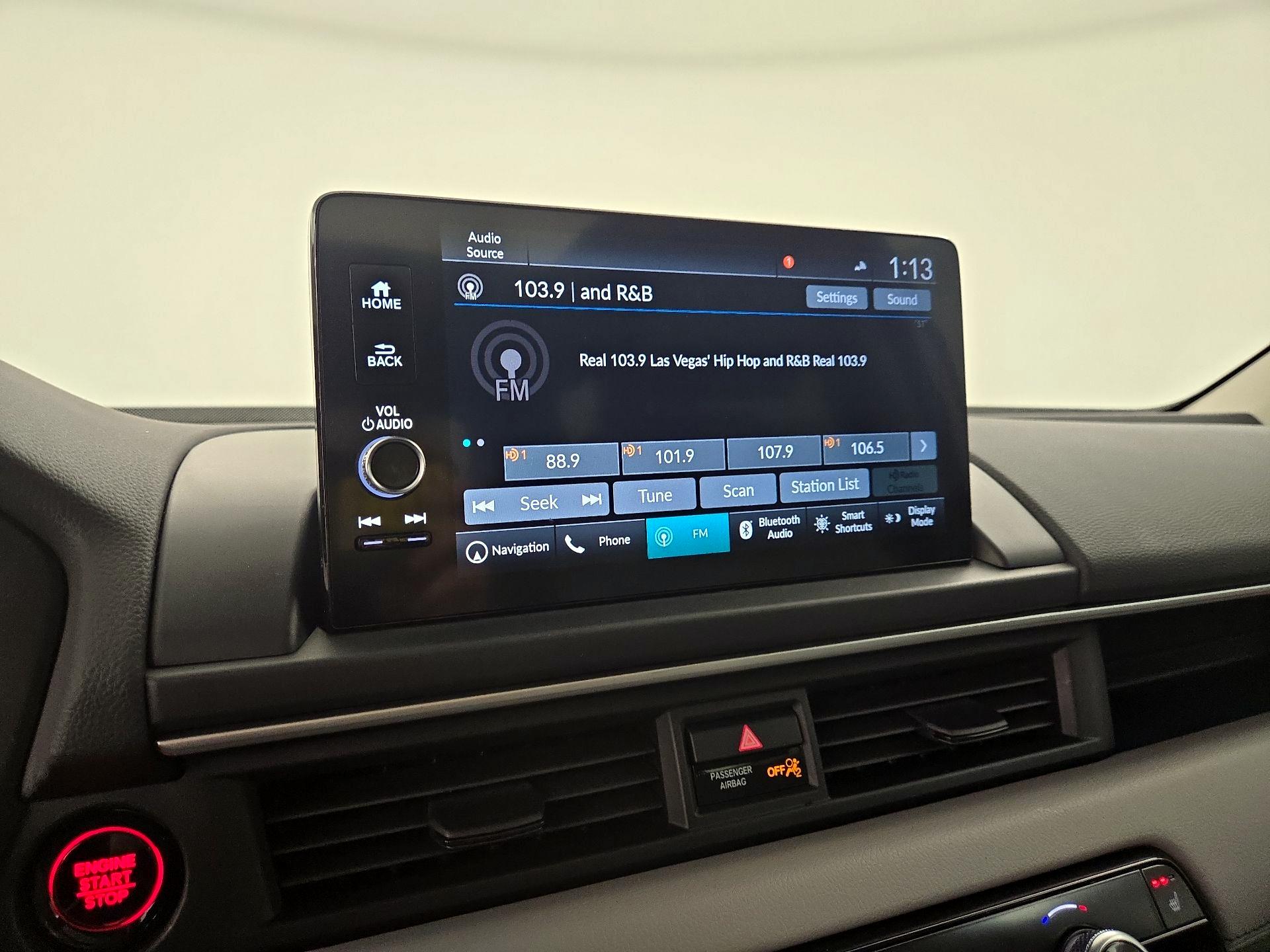 Thumbnail: 2023 Honda Pilot - 16