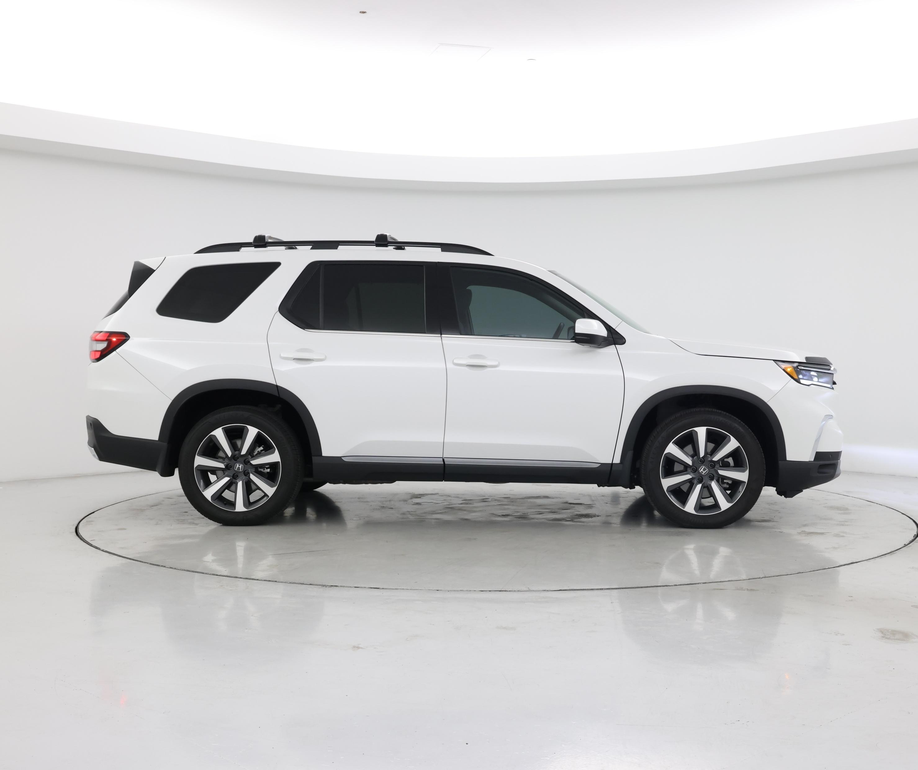 Thumbnail: 2023 Honda Pilot - 7