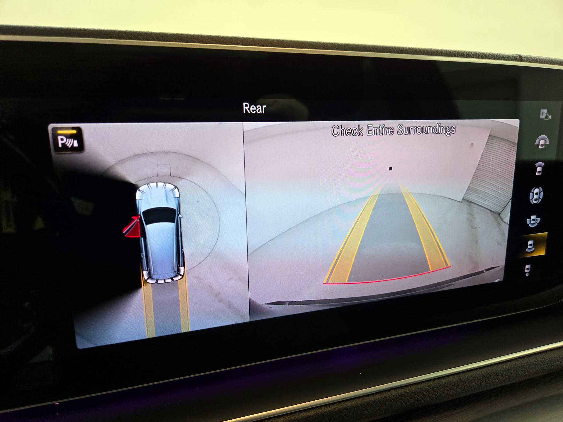 Thumbnail: 2022 Mercedes-Benz GLS - 15