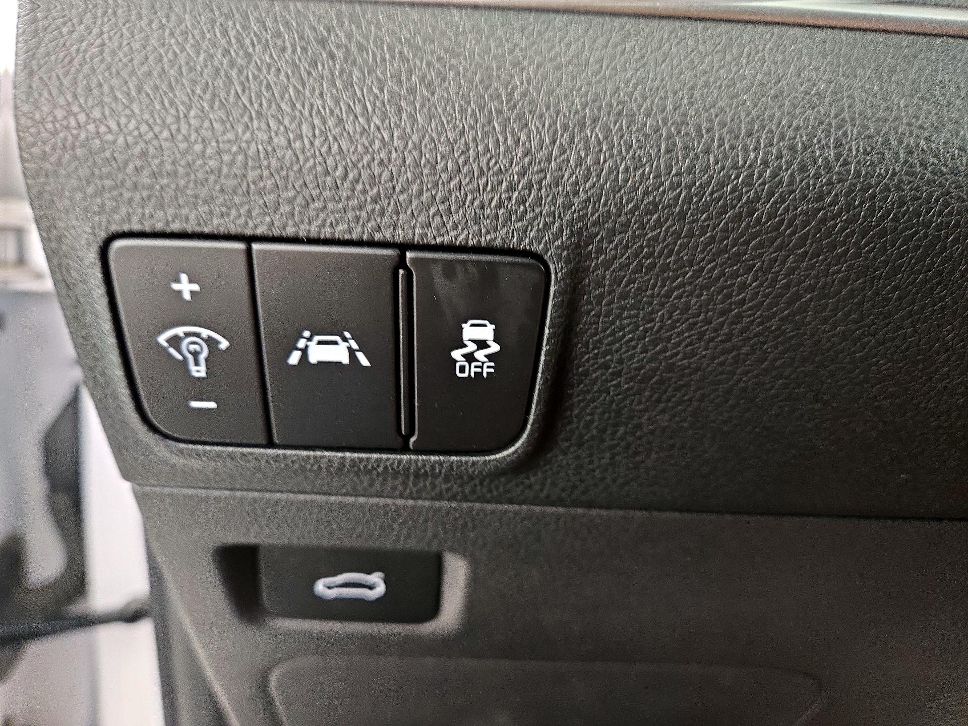 Thumbnail: 2024 Kia K5 - 13