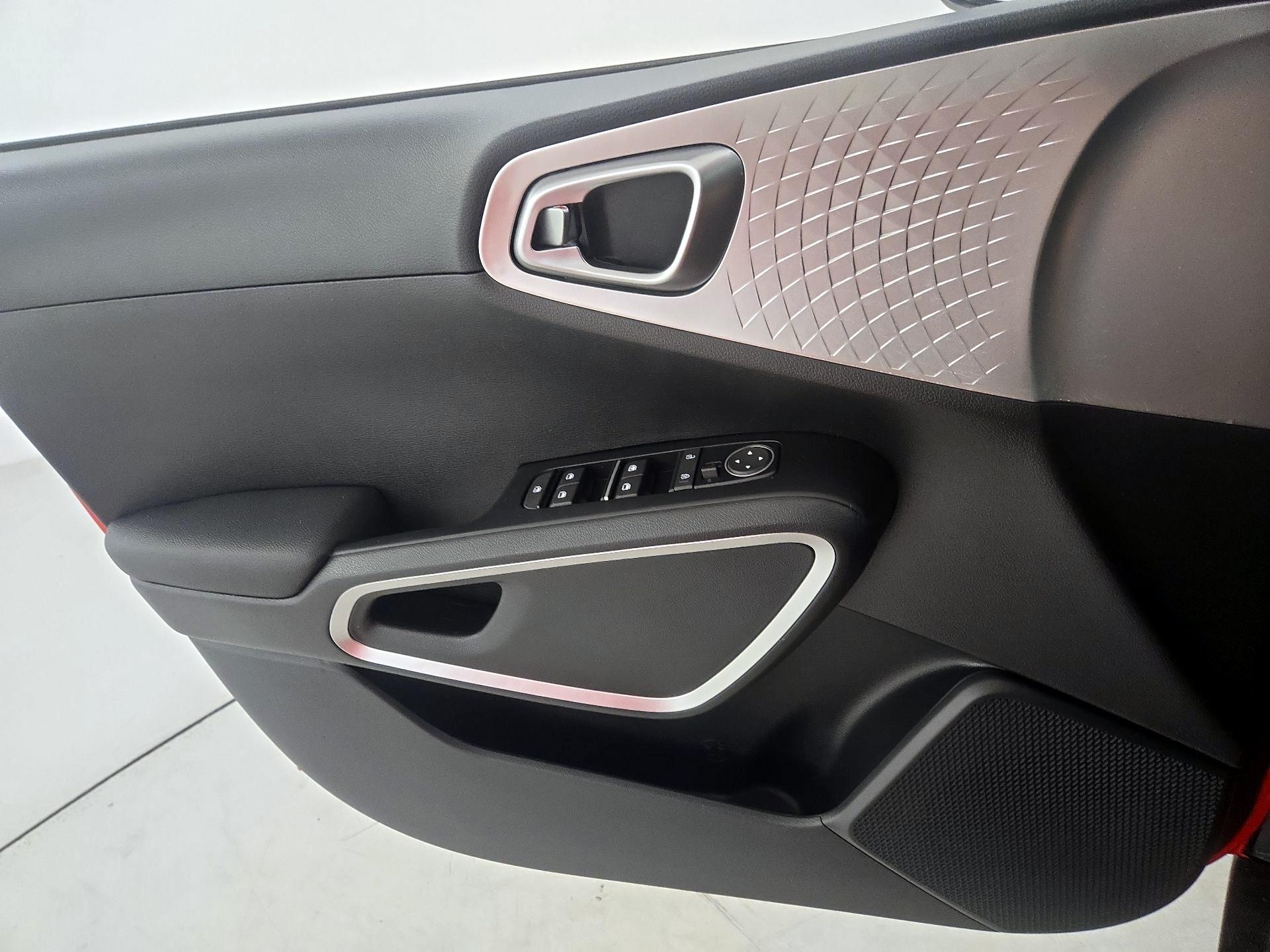 Thumbnail: 2024 Kia Soul - 12