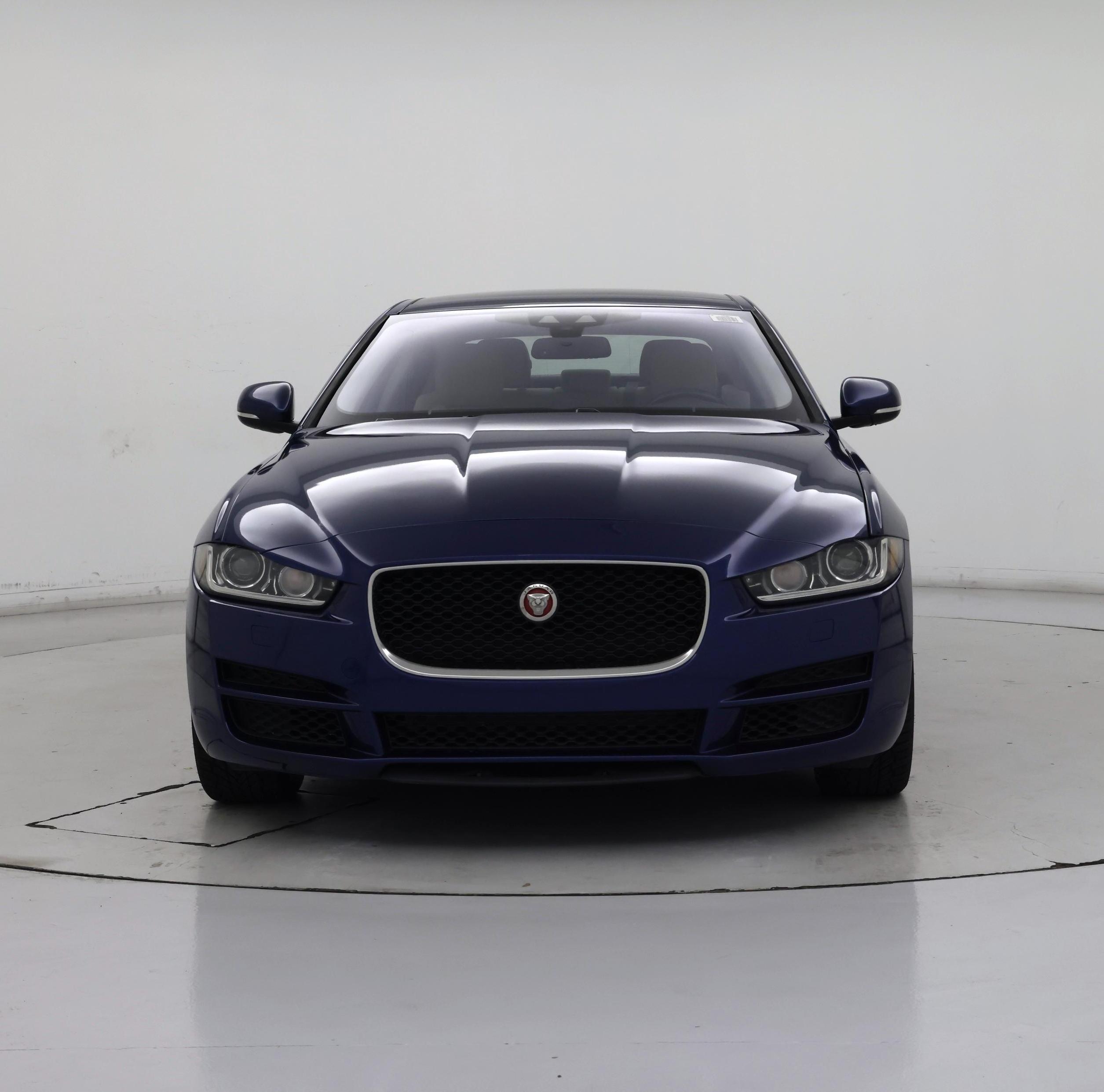 Thumbnail: 2017 Jaguar XE - 5