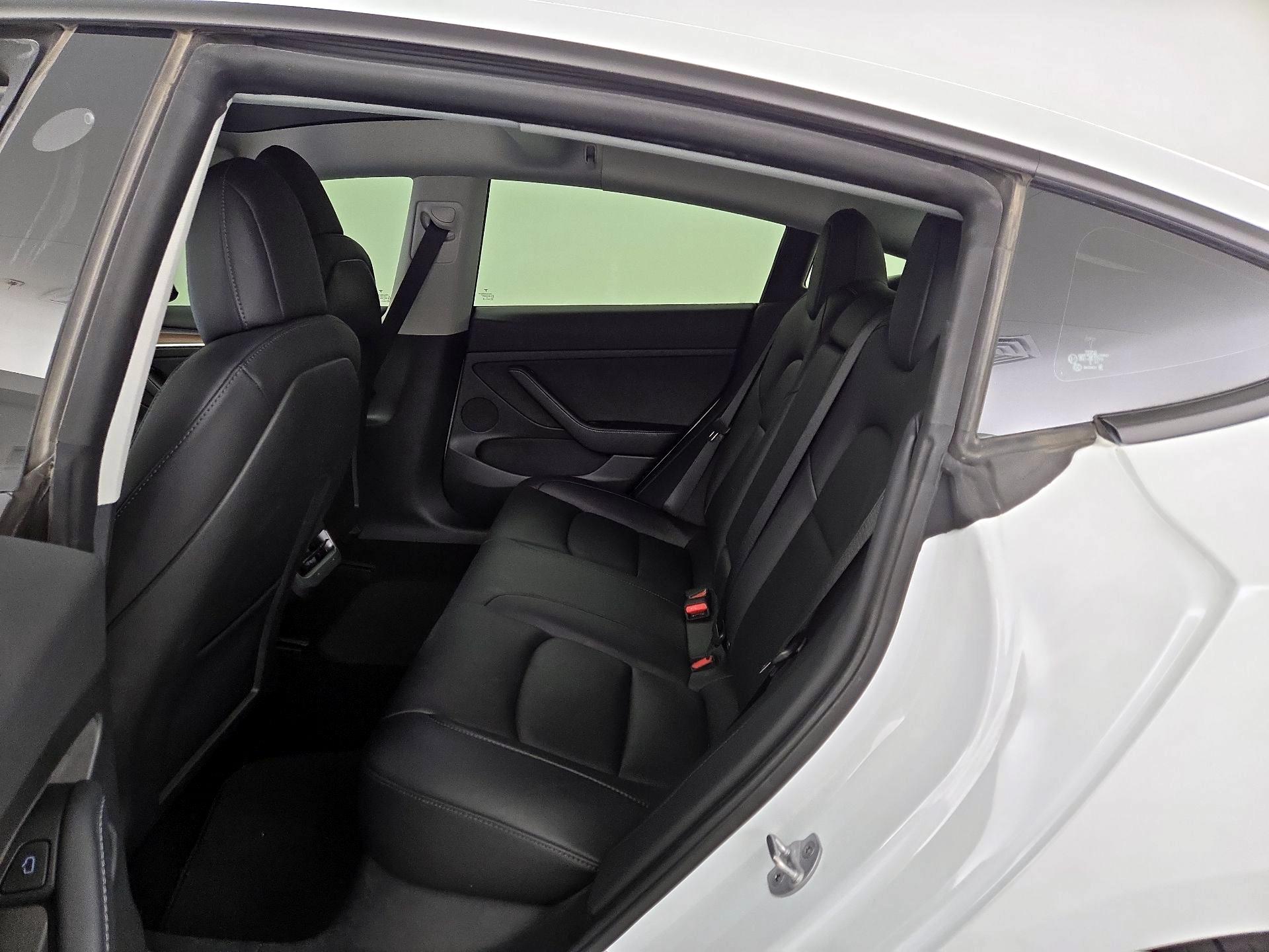 Thumbnail: 2022 Tesla Model 3 - 20