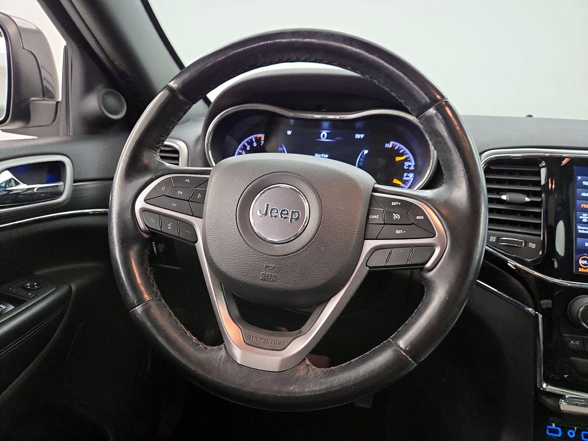 Thumbnail: 2020 Jeep Grand Cherokee - 10