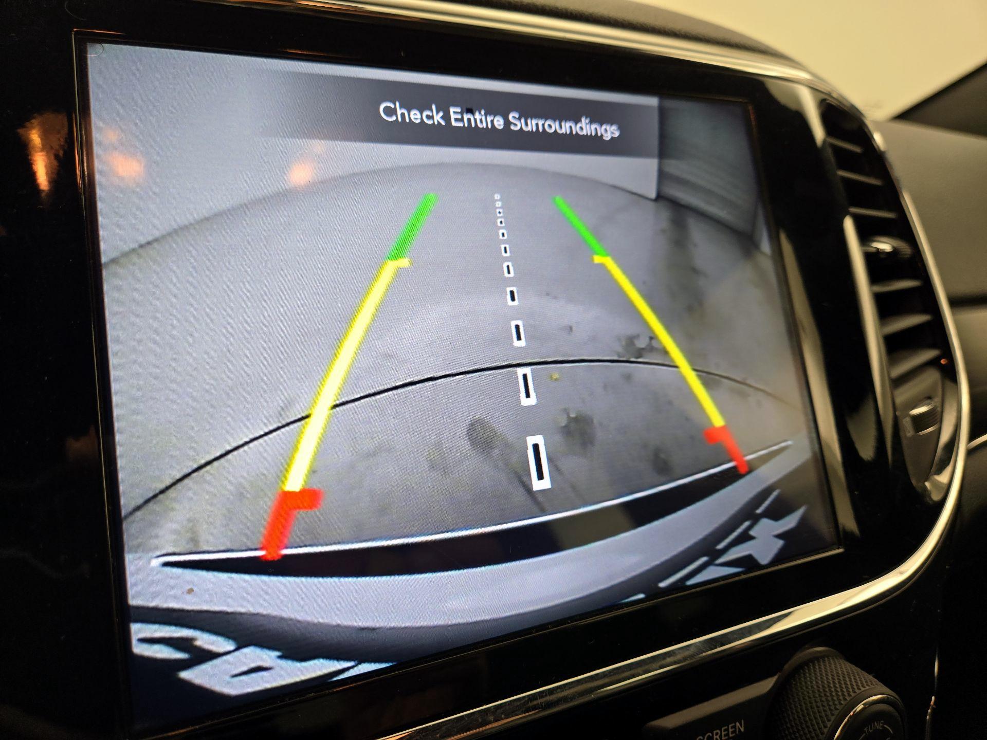 Thumbnail: 2020 Jeep Grand Cherokee - 15