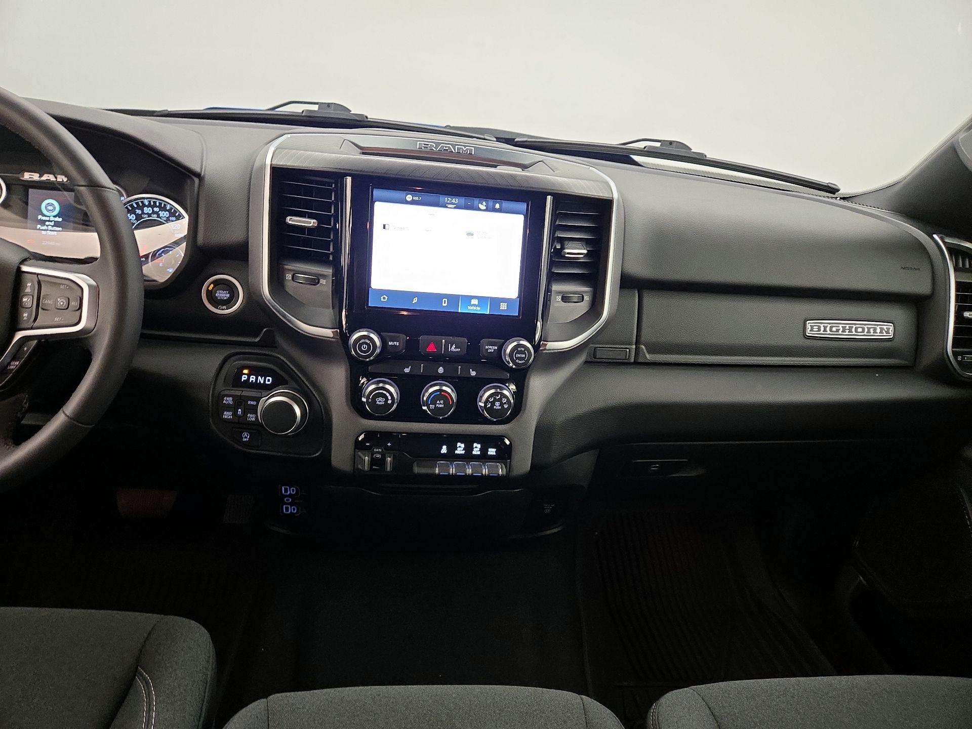 Thumbnail: 2025 RAM 1500 - 9