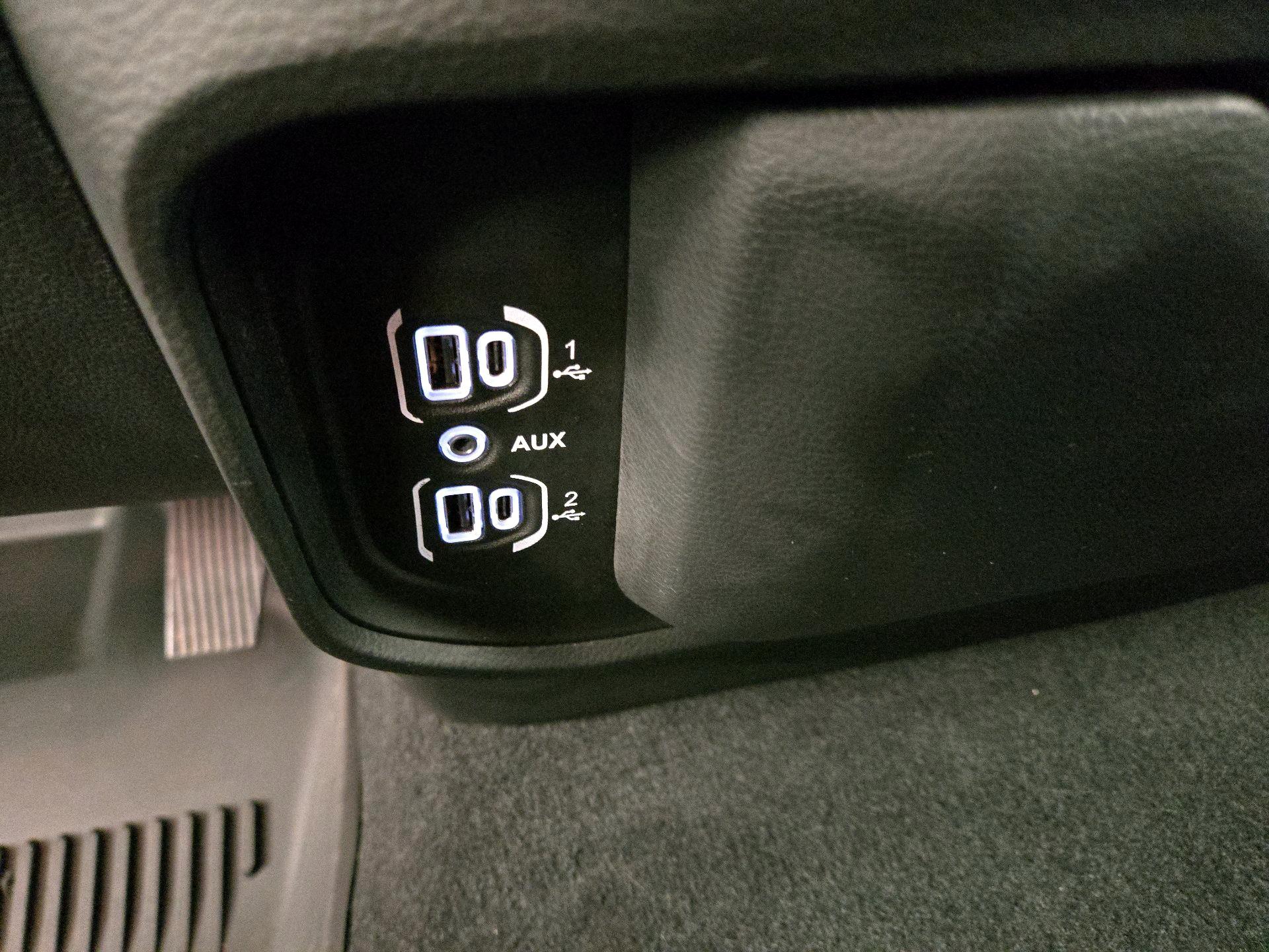 Thumbnail: 2025 RAM 1500 - 18