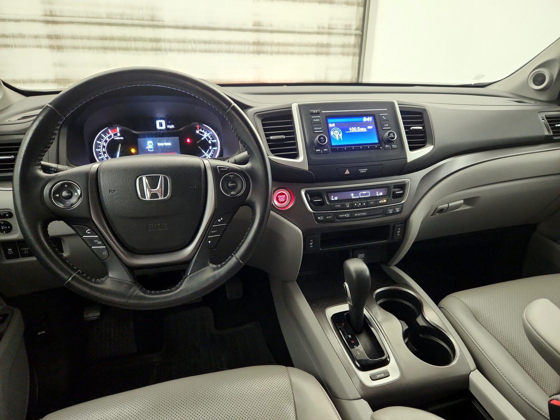 Thumbnail: 2017 Honda Ridgeline - 9