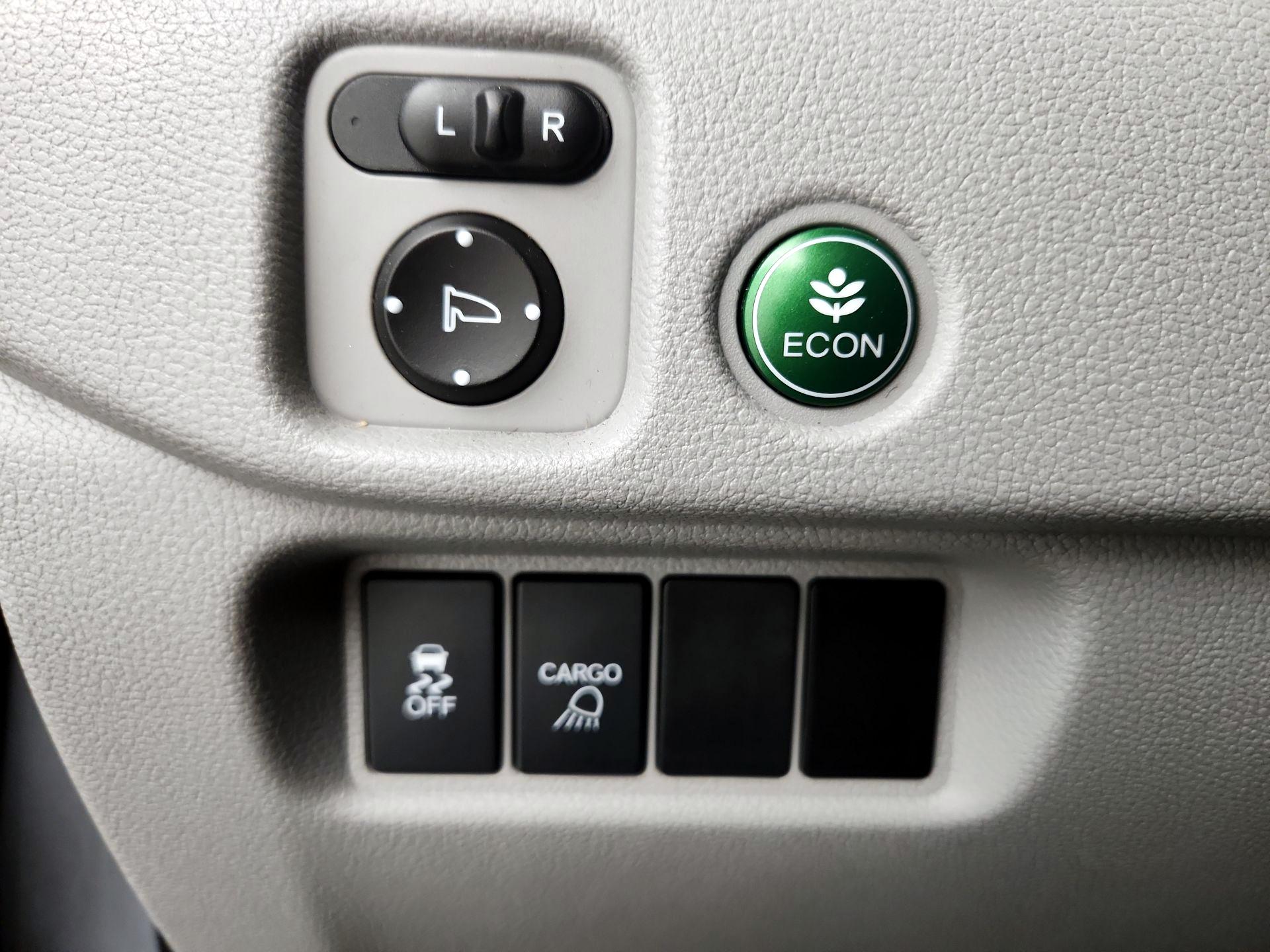 Thumbnail: 2017 Honda Ridgeline - 13