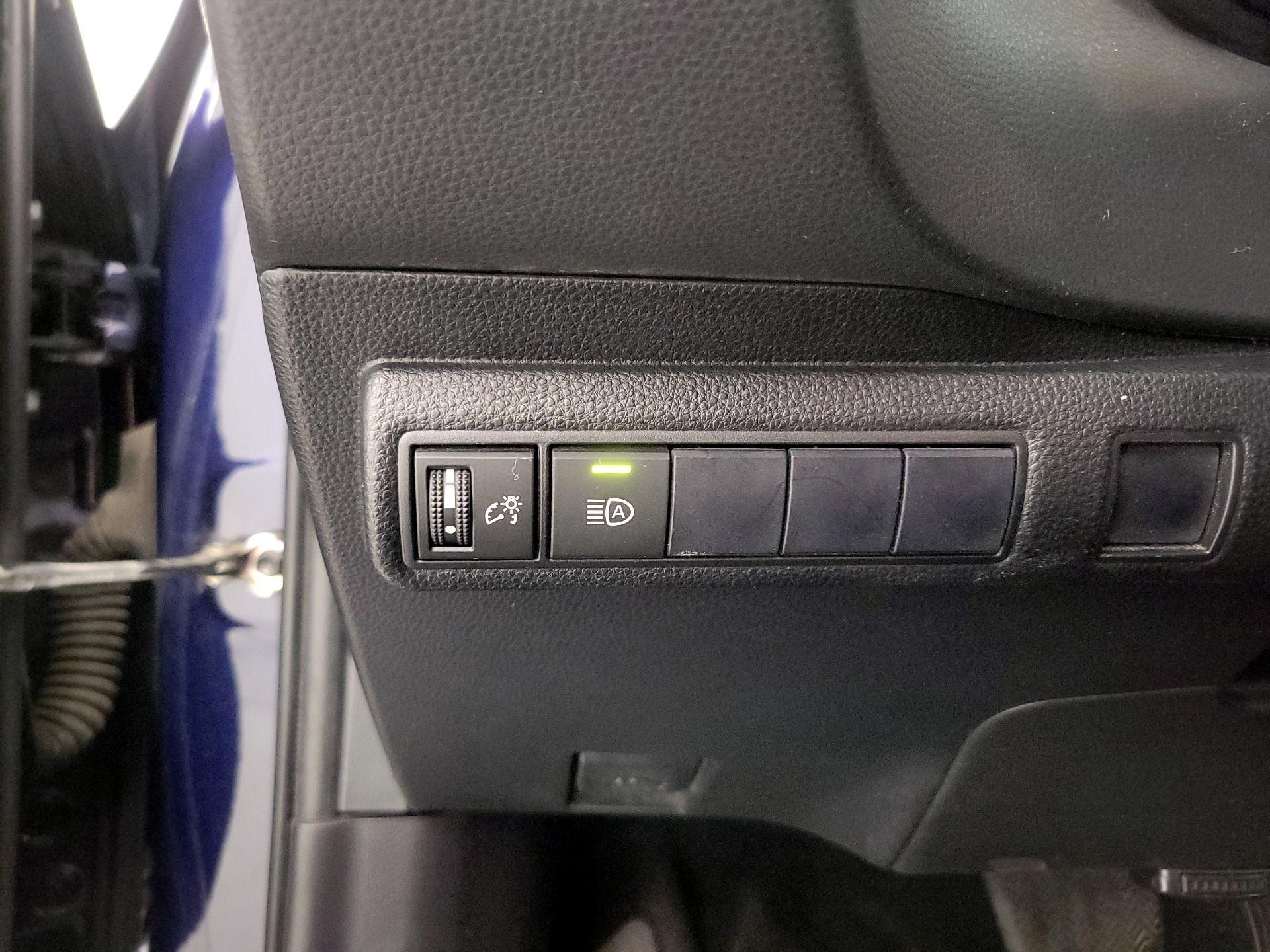 Thumbnail: 2021 Toyota Corolla - 13