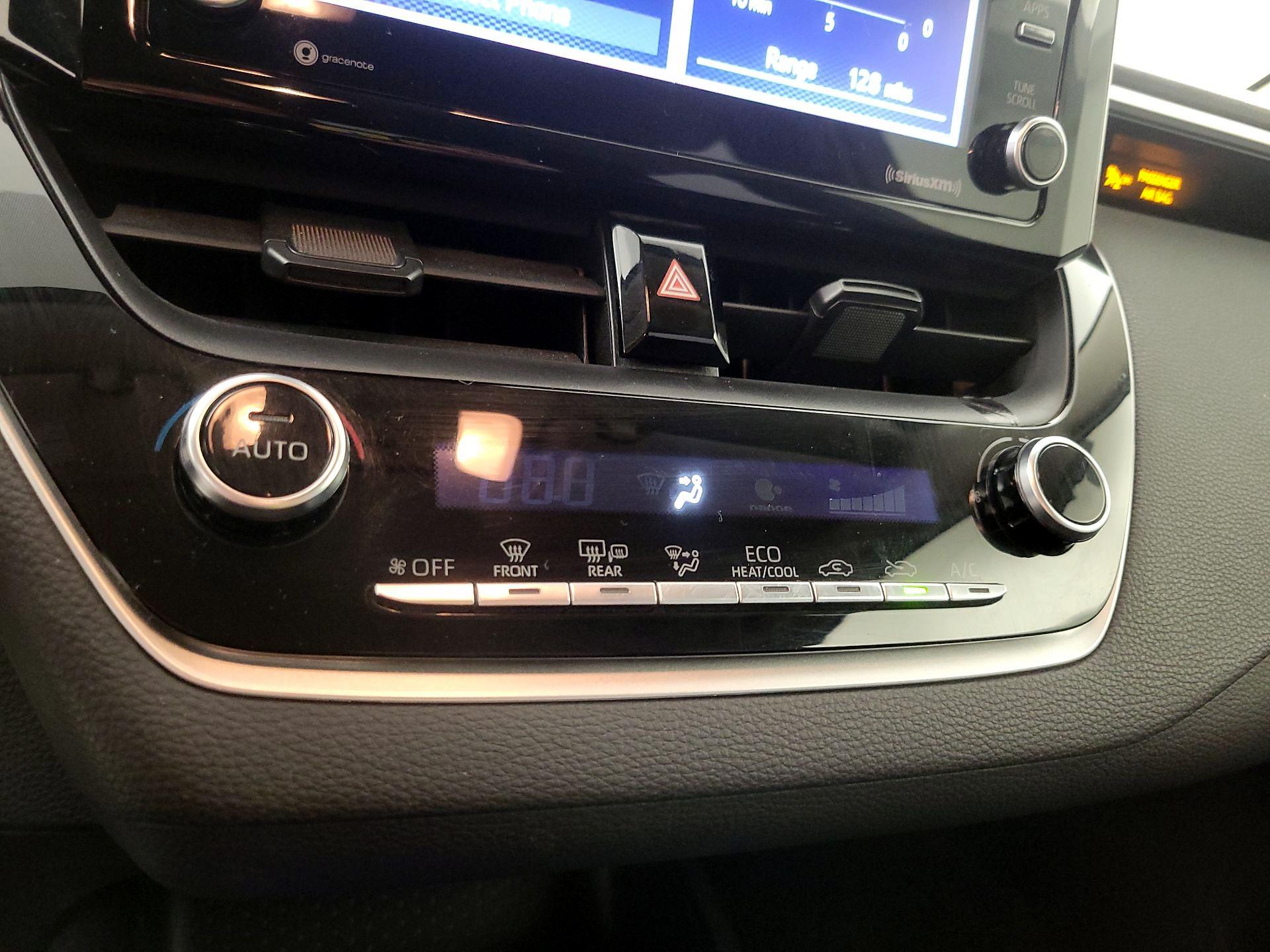 Thumbnail: 2021 Toyota Corolla - 16