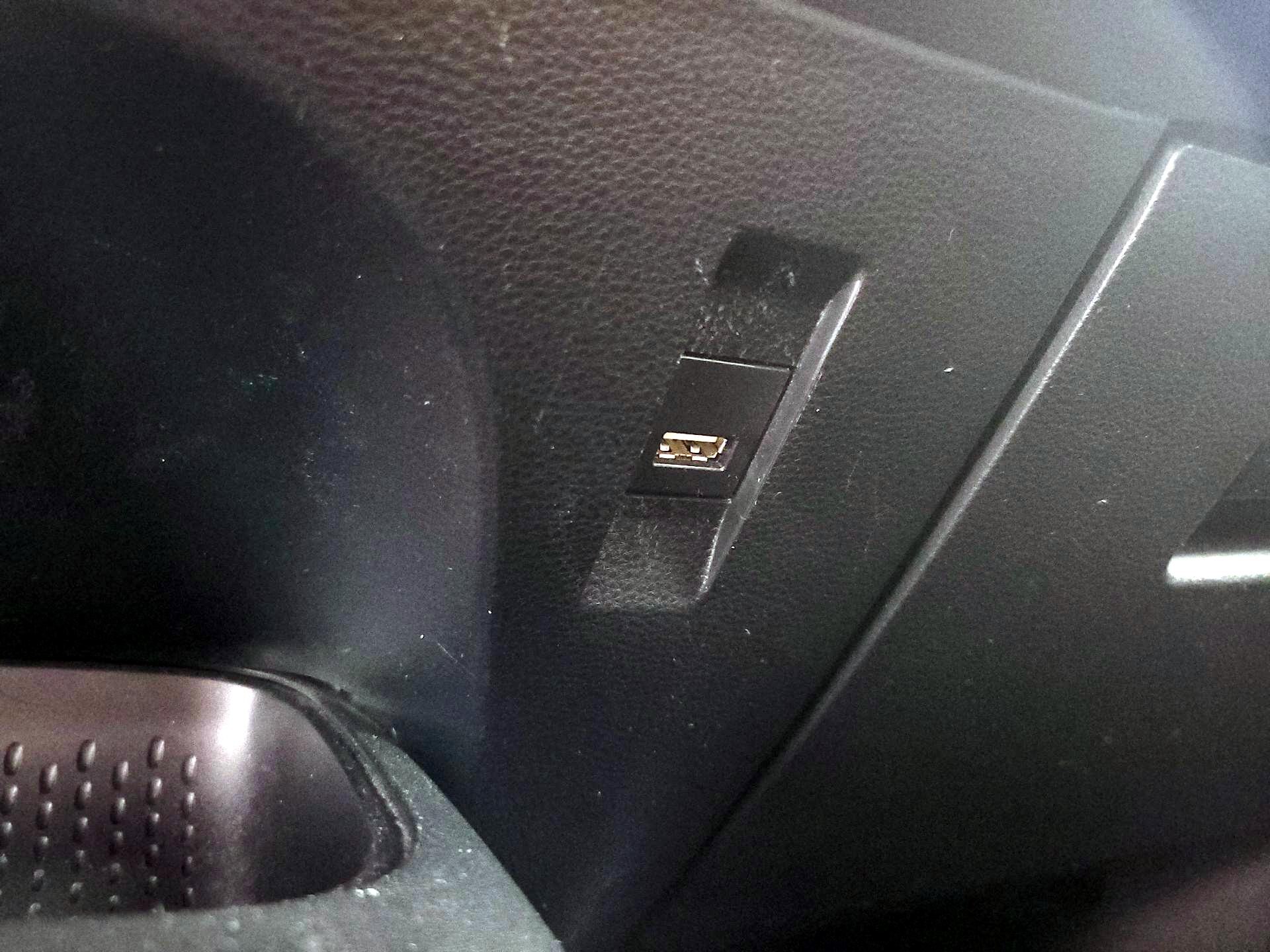 Thumbnail: 2021 Toyota Corolla - 18