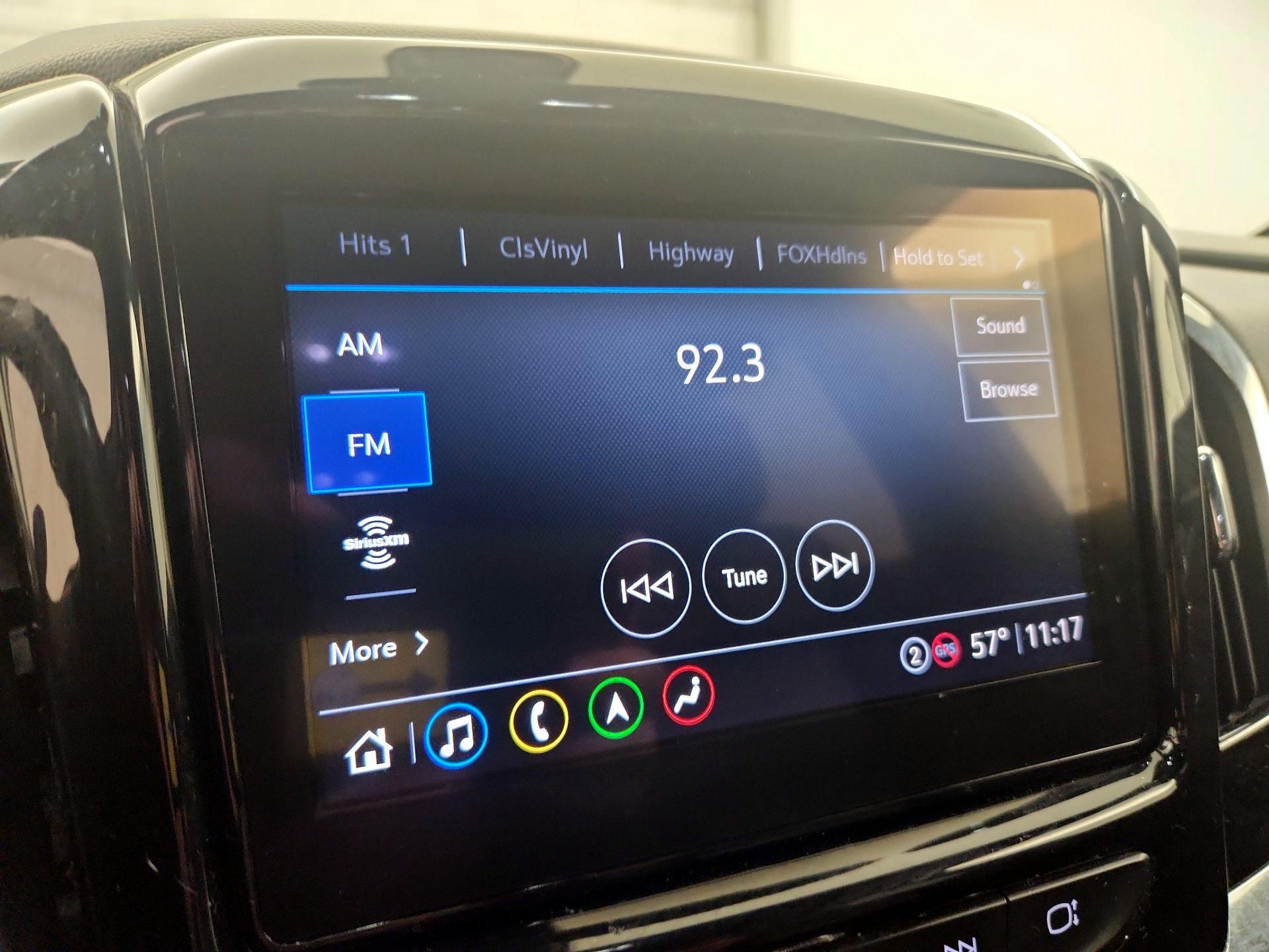 Thumbnail: 2023 Chevrolet Traverse - 15