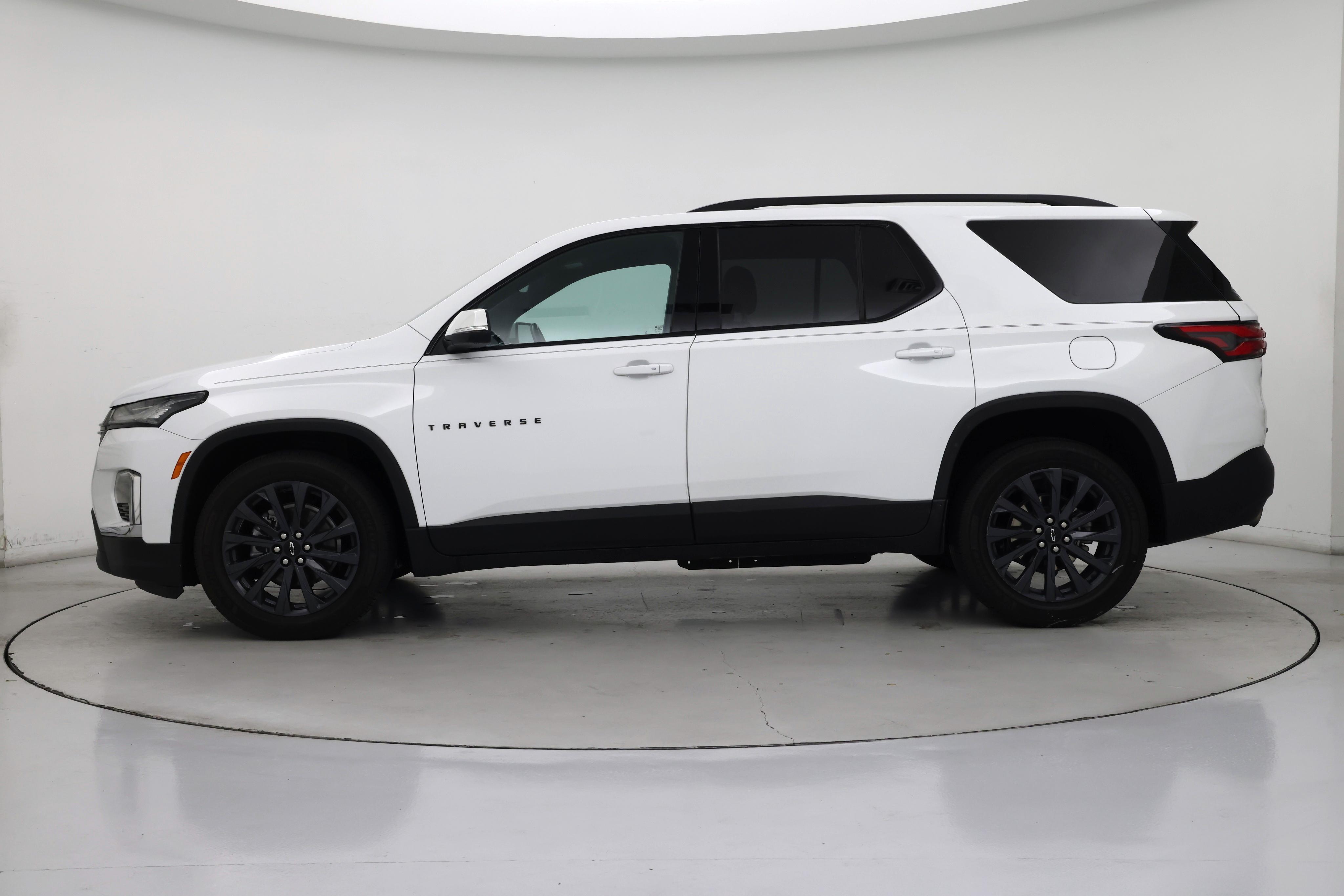 Thumbnail: 2023 Chevrolet Traverse - 3